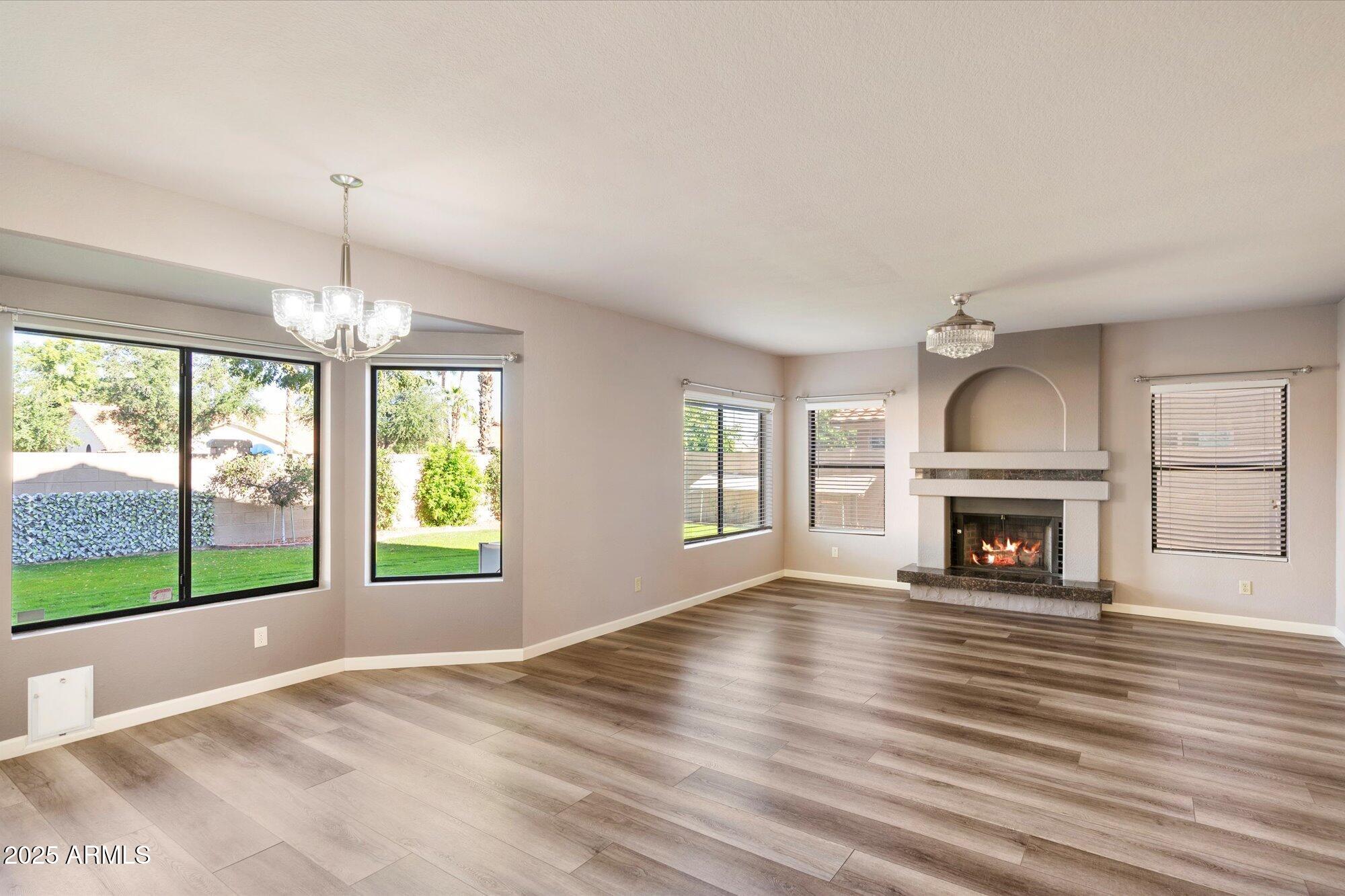 1214 W IRIS Drive, Gilbert