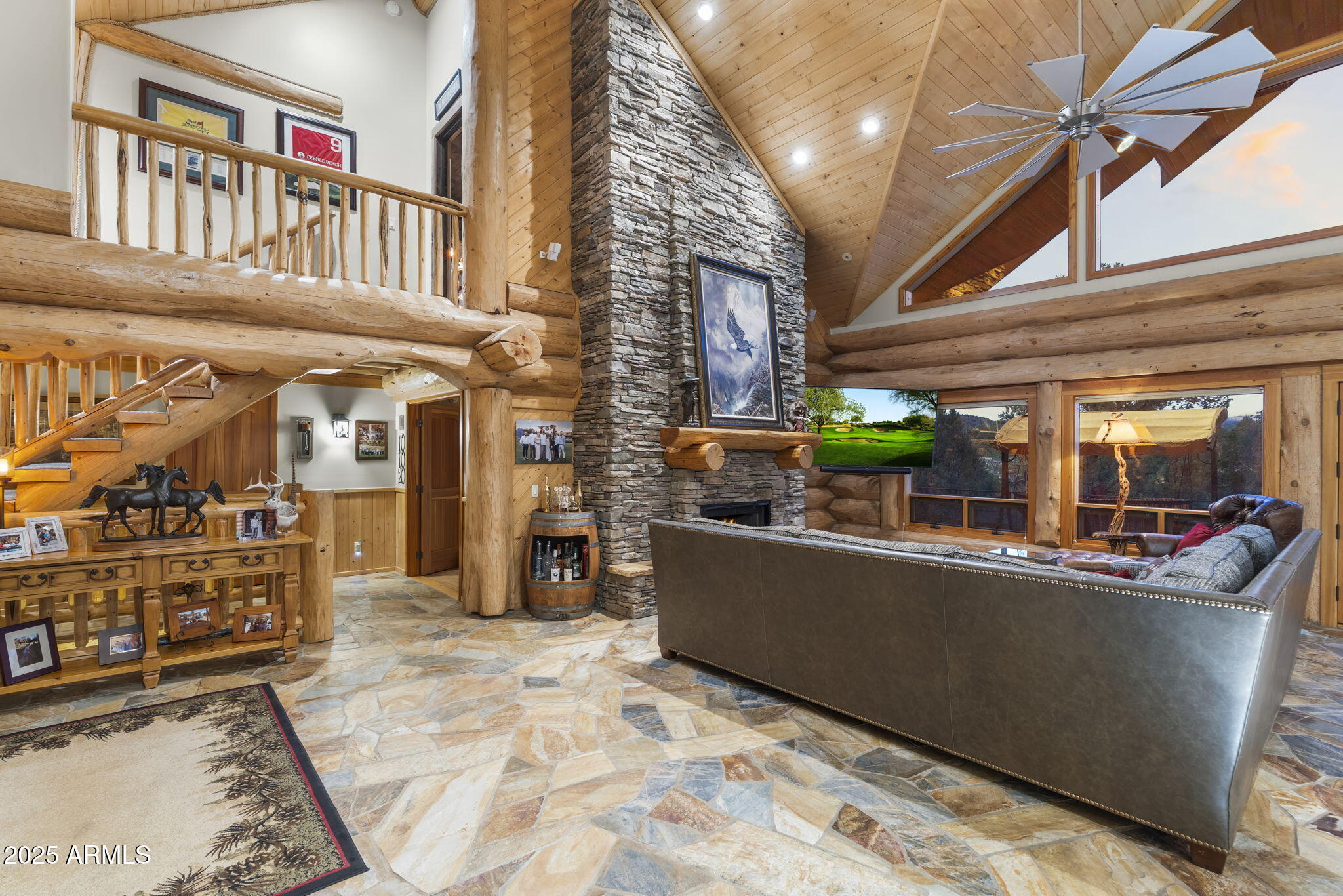 2706 E Wild Rose Circle