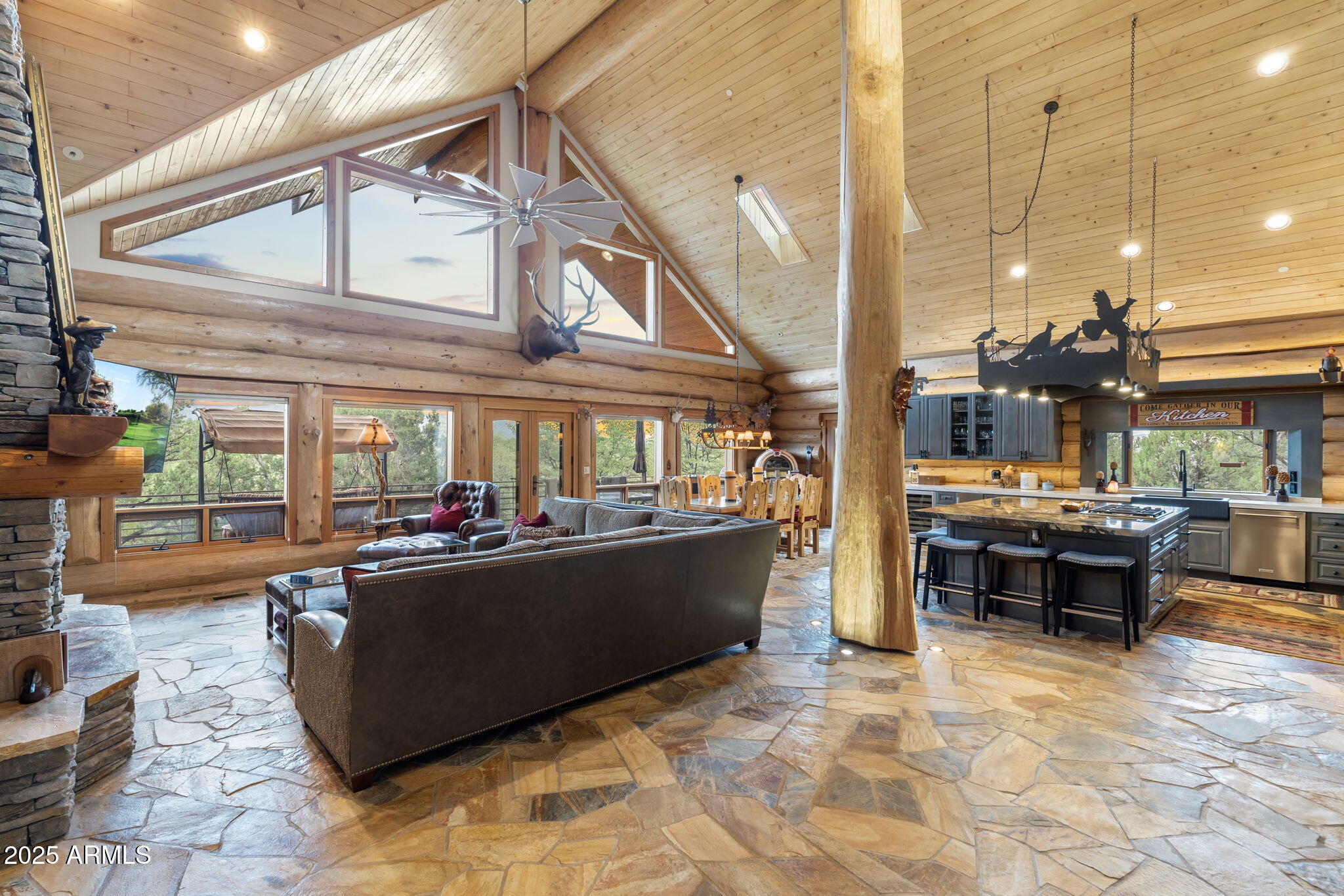 2706 E Wild Rose Circle