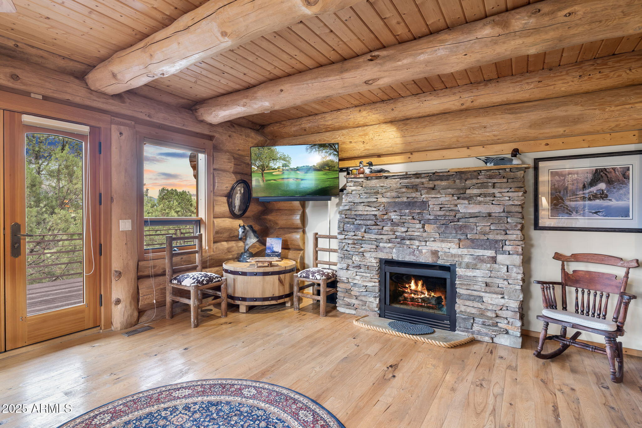 2706 E Wild Rose Circle