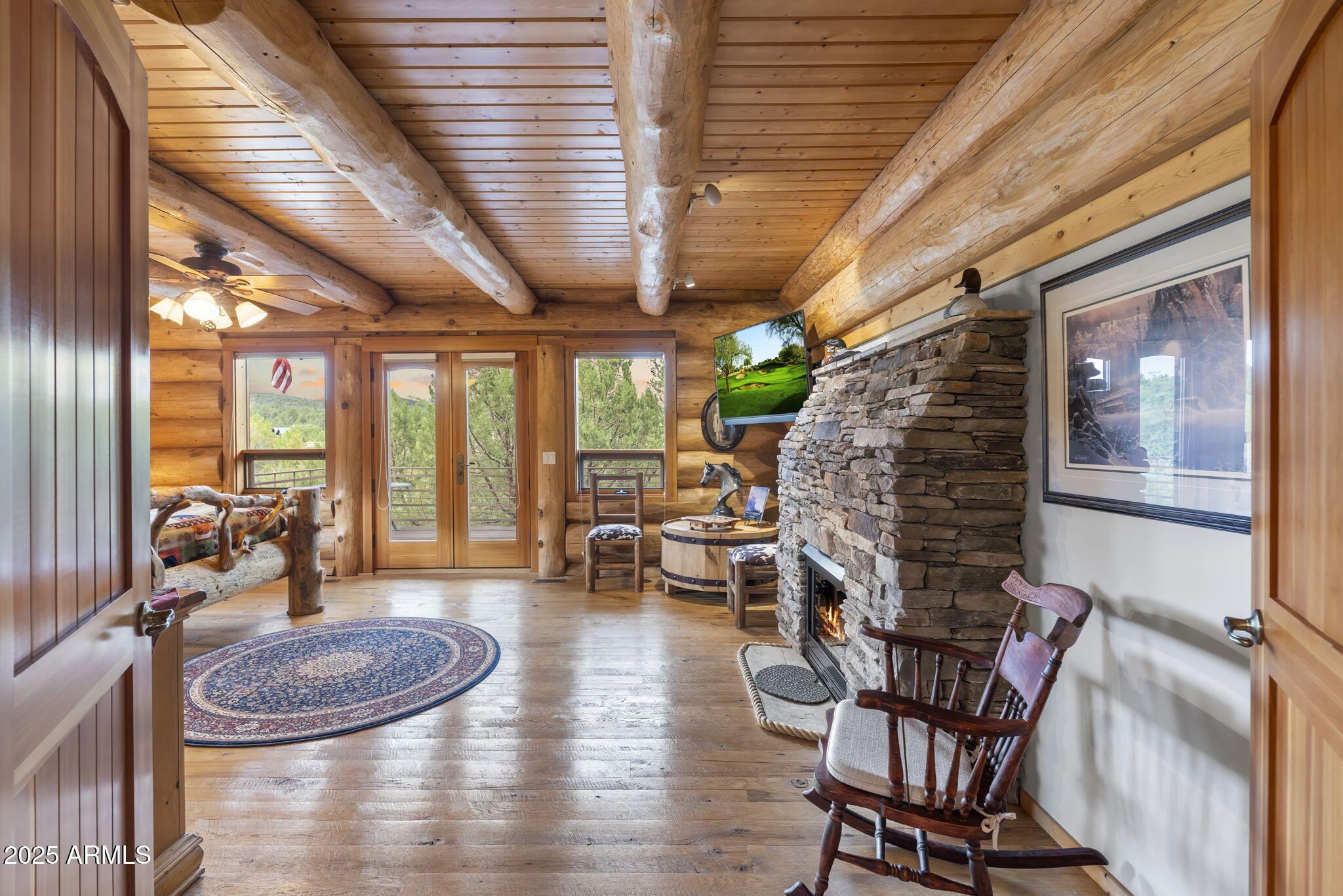 2706 E Wild Rose Circle