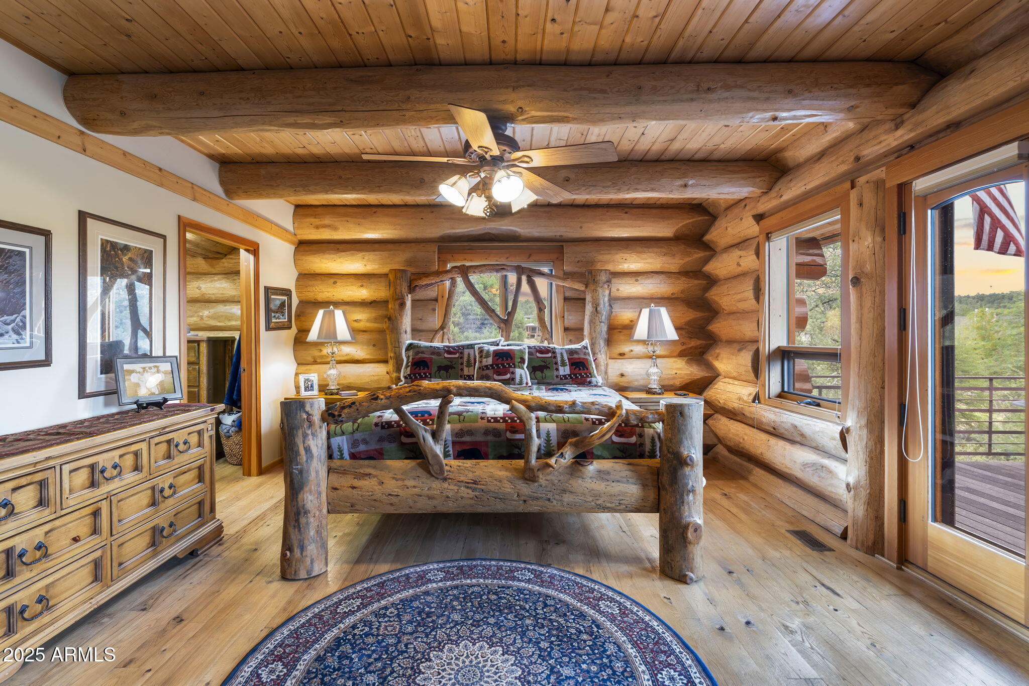 2706 E Wild Rose Circle