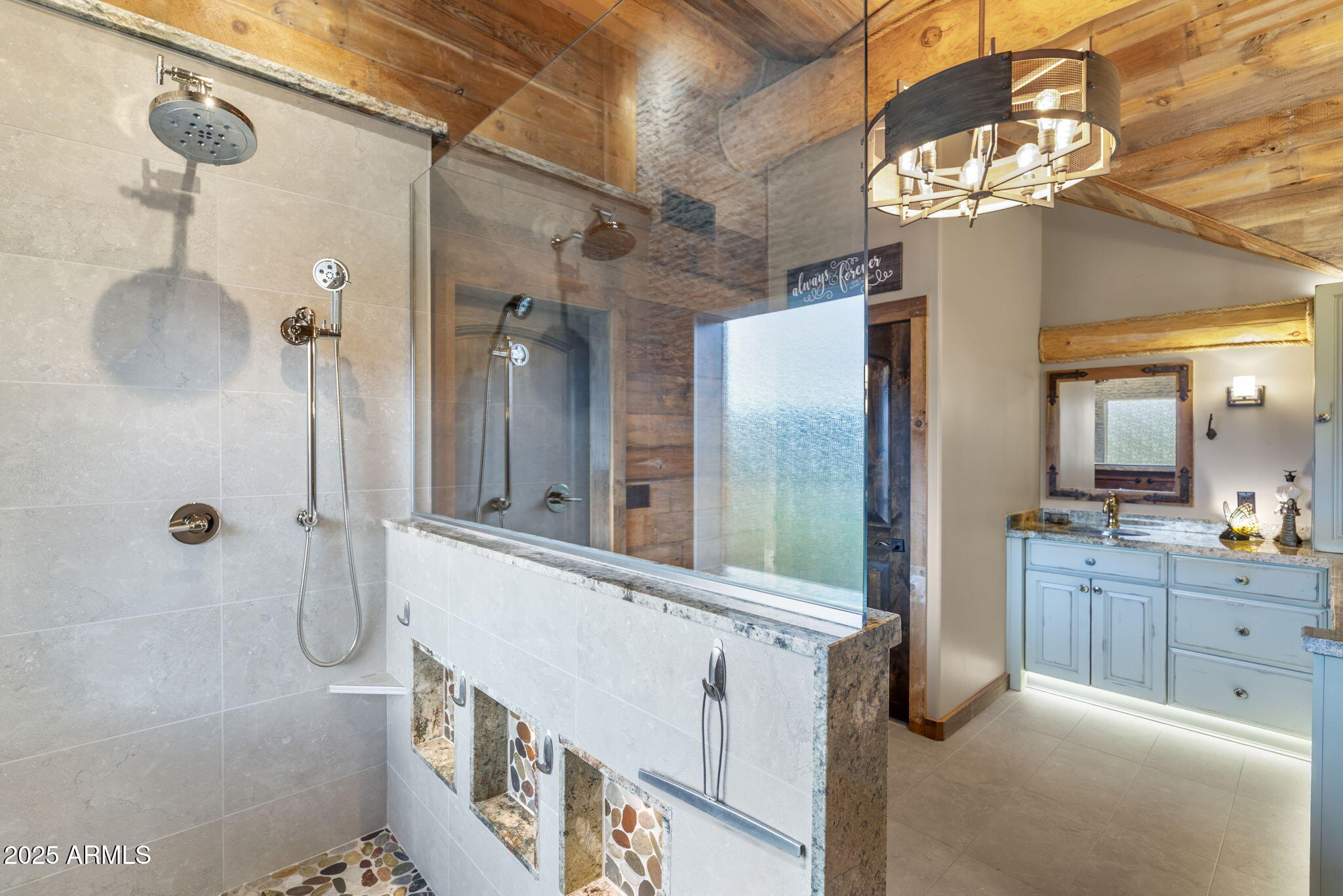 2706 E Wild Rose Circle