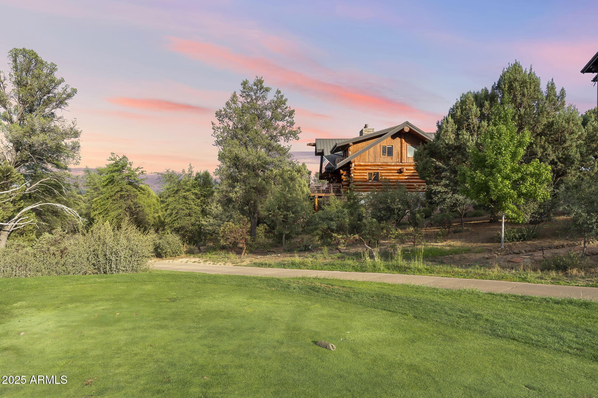 2706 E Wild Rose Circle