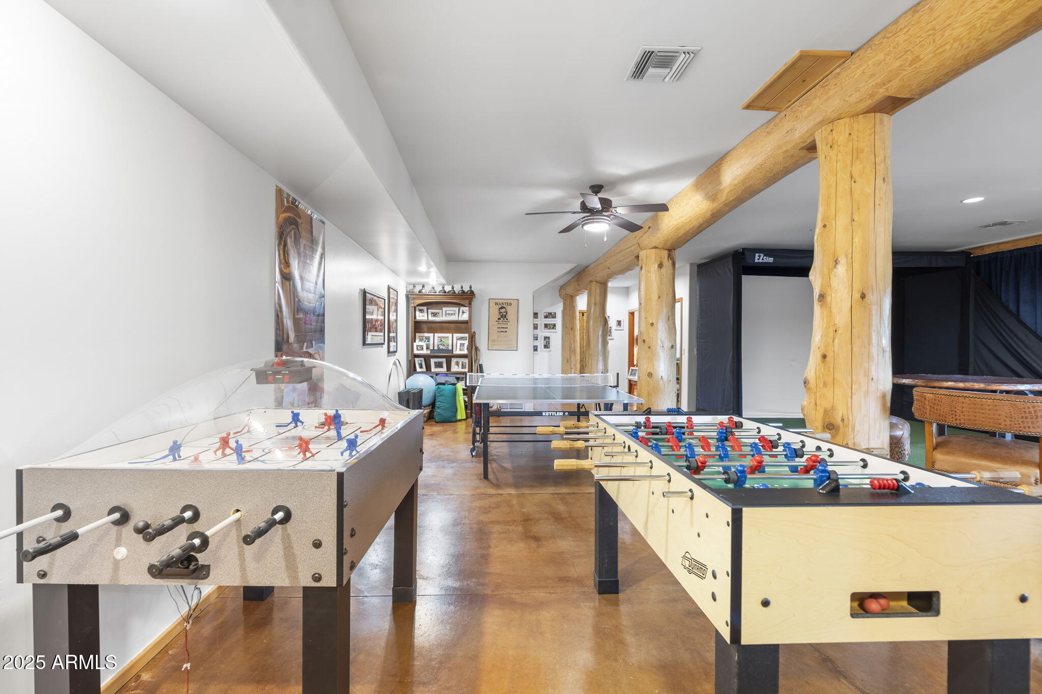 2706 E Wild Rose Circle