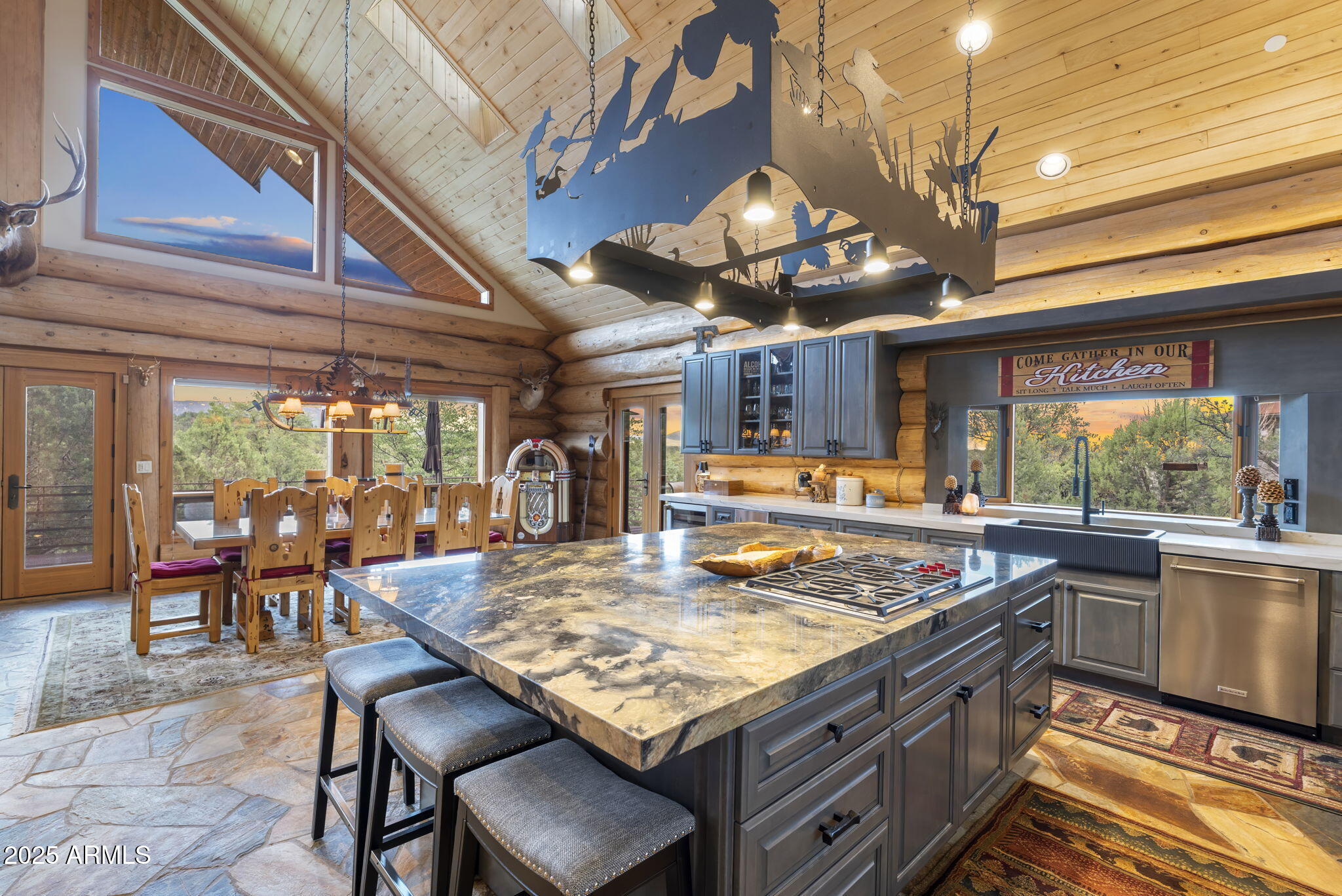 2706 E Wild Rose Circle