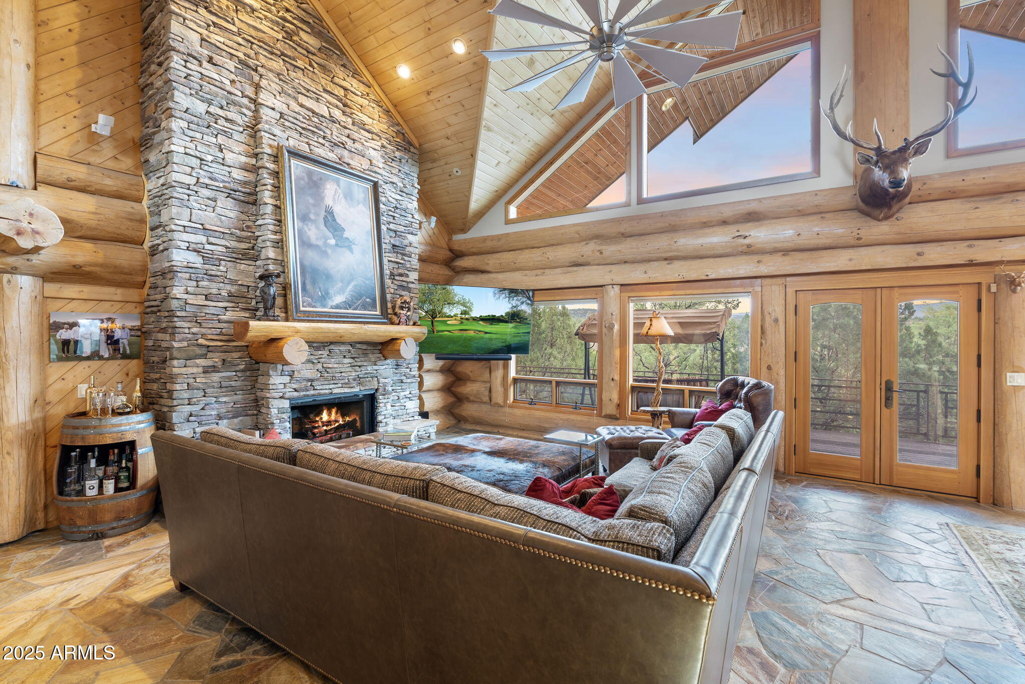 2706 E Wild Rose Circle