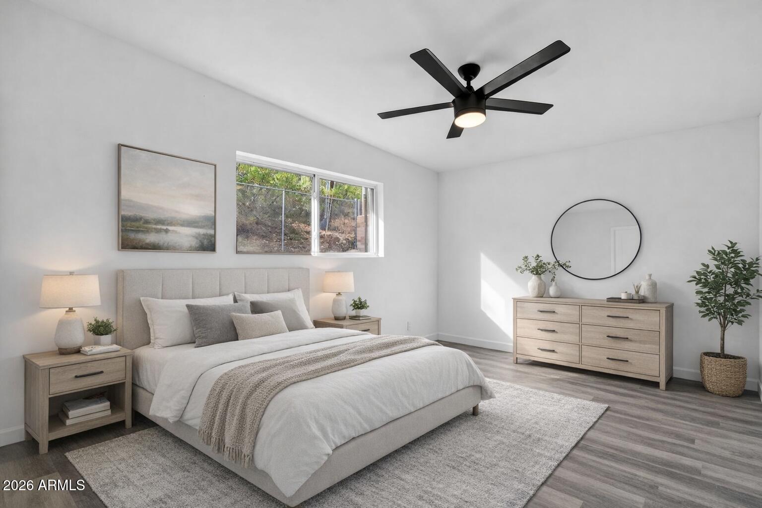 1527 W Windrose Drive