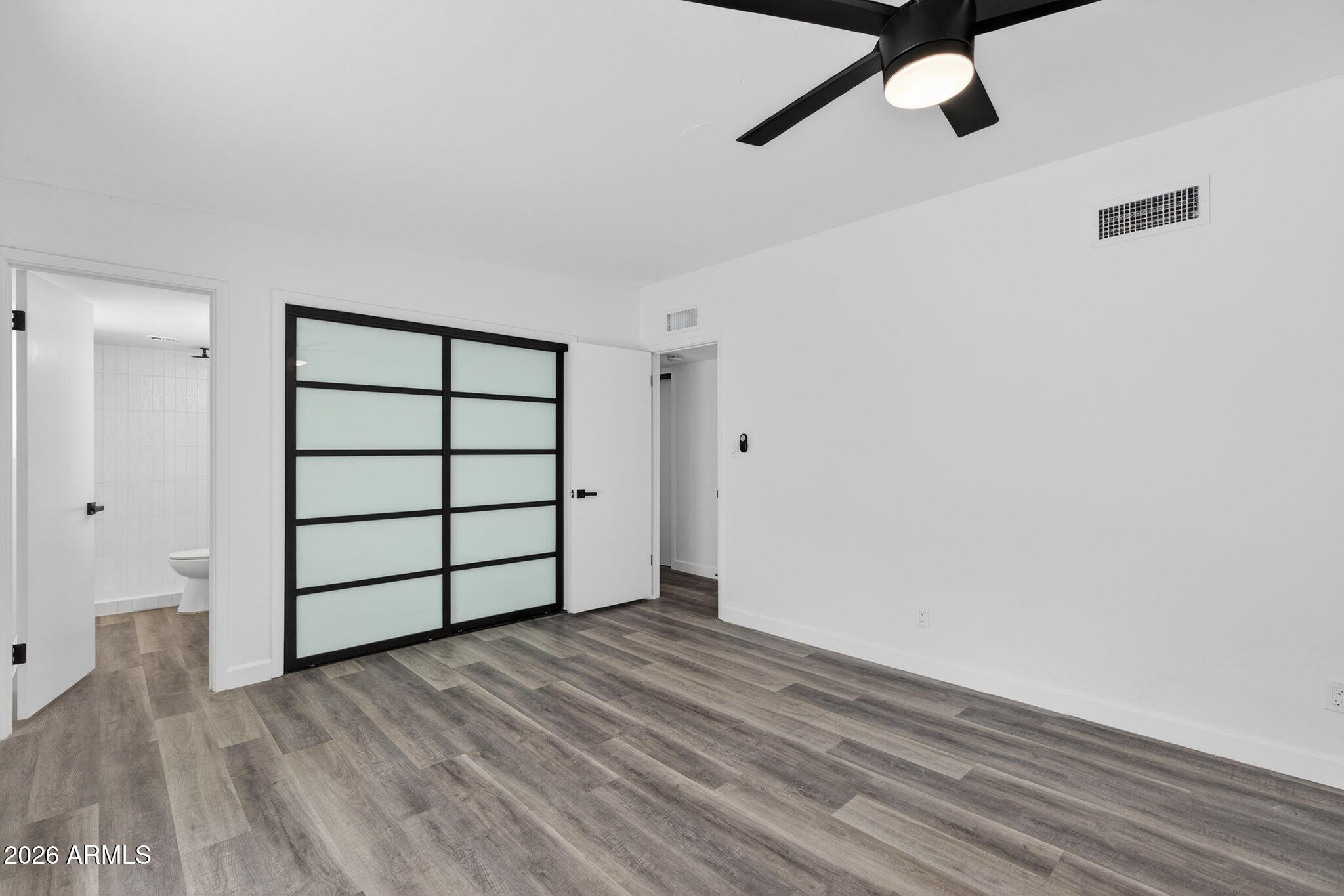 1527 W Windrose Drive