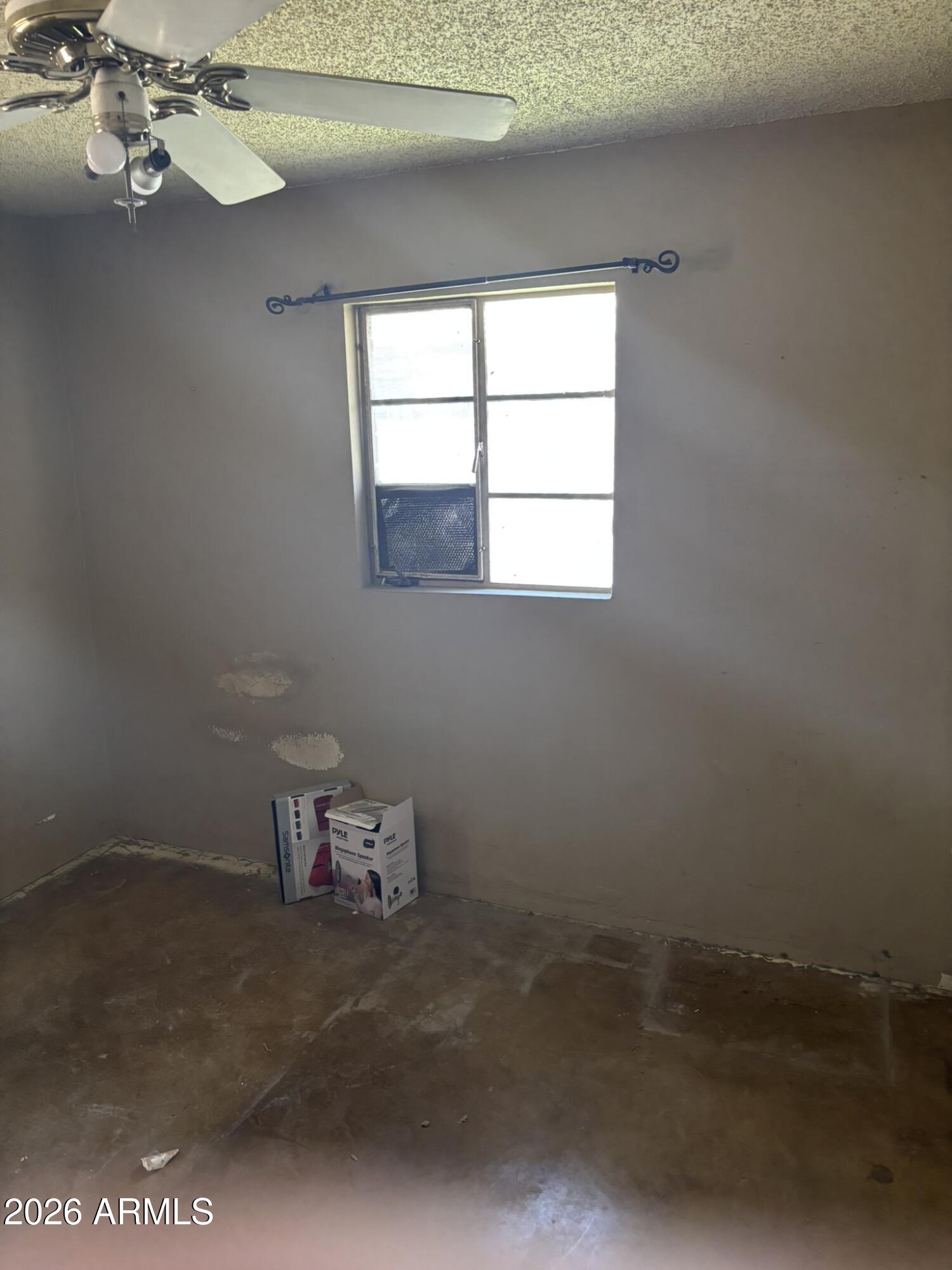 1921 W WHITTON Avenue