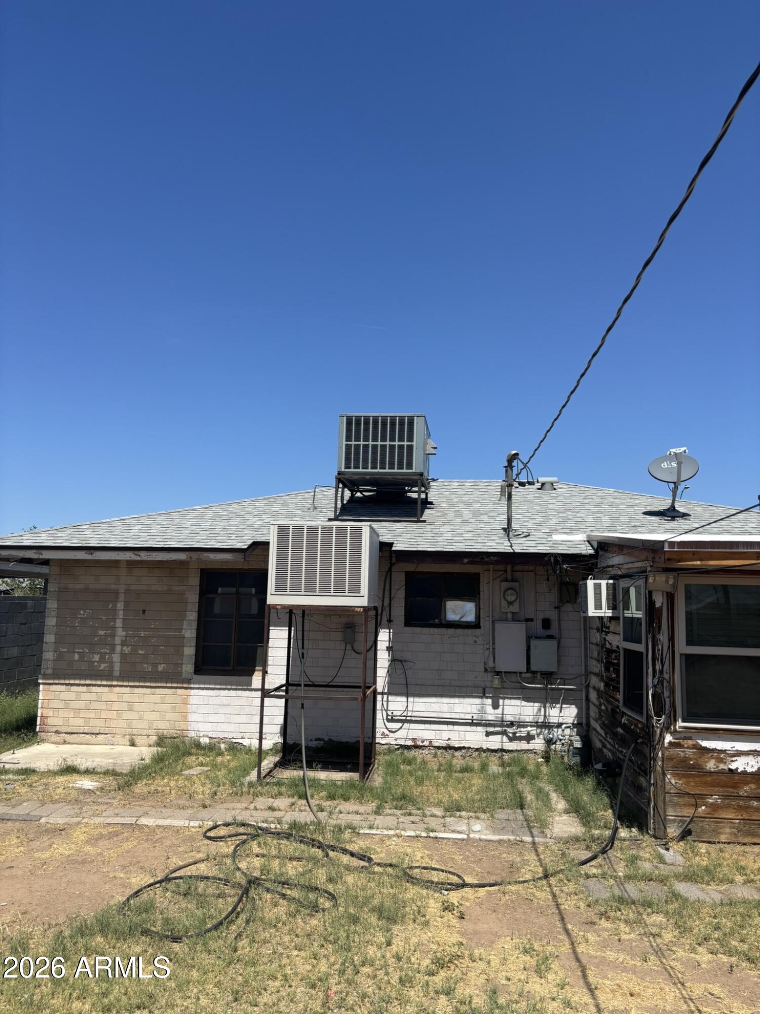 1921 W WHITTON Avenue