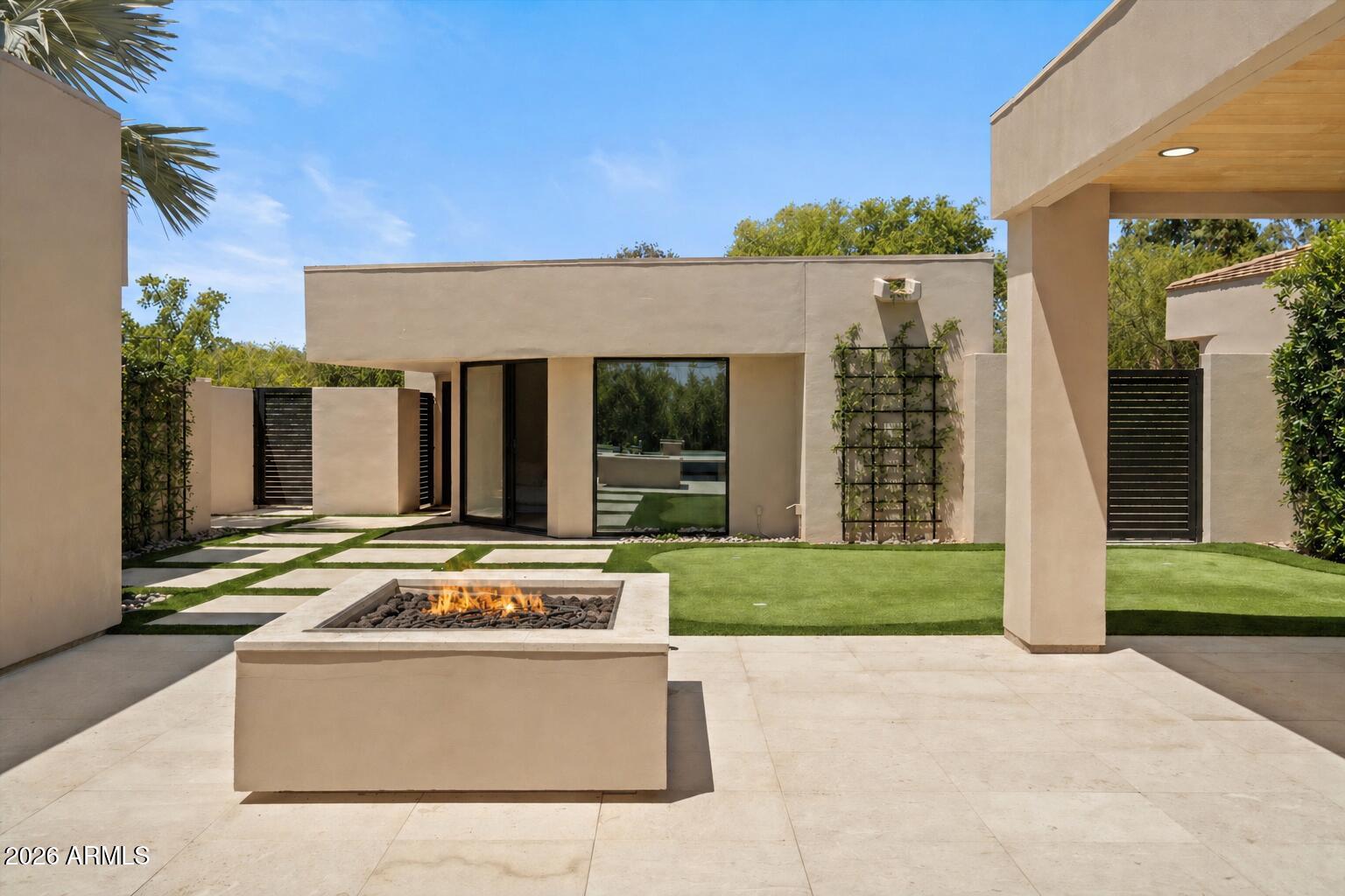 8565 E VISTA DEL LAGO N