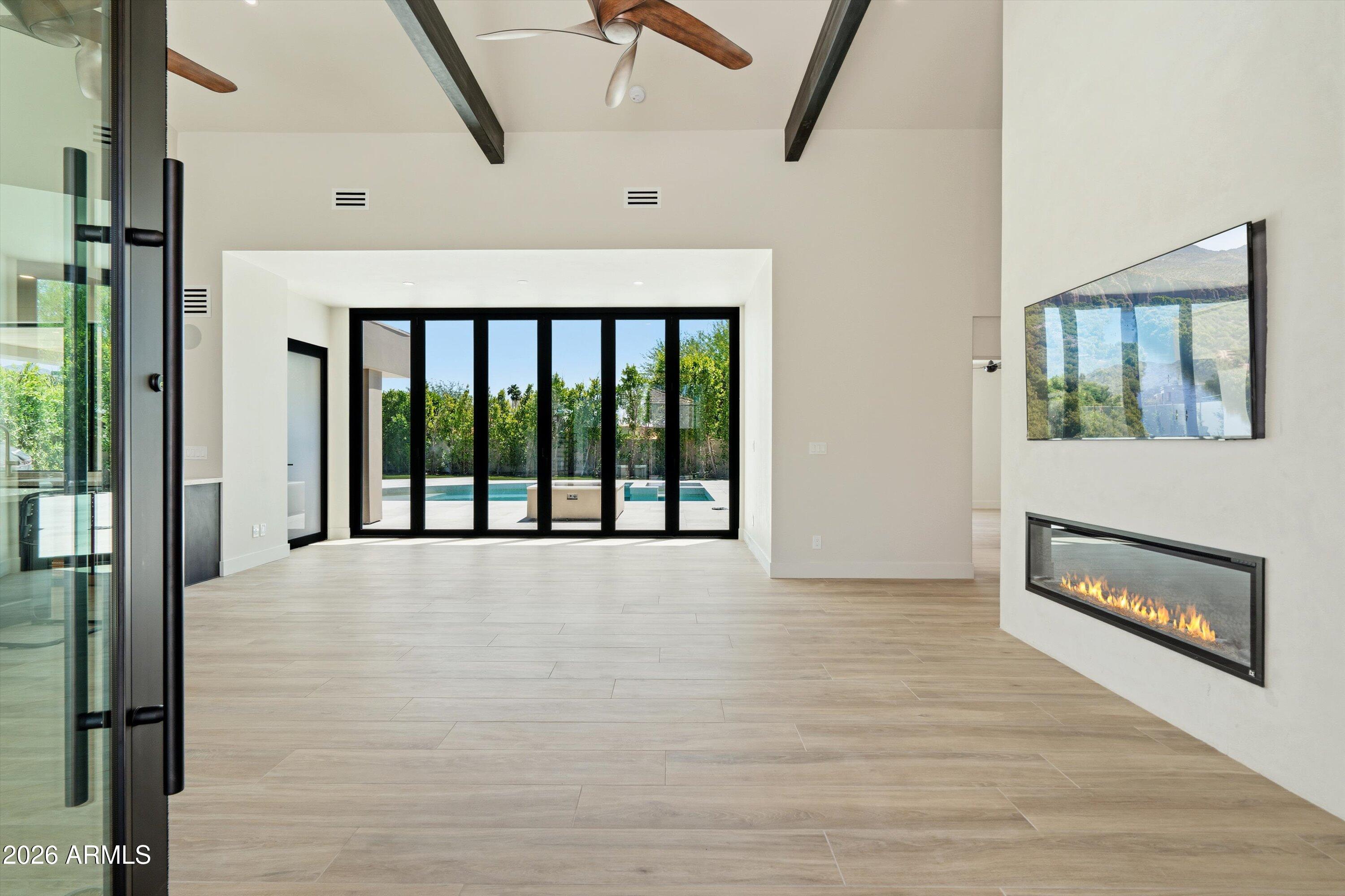 8565 E VISTA DEL LAGO N