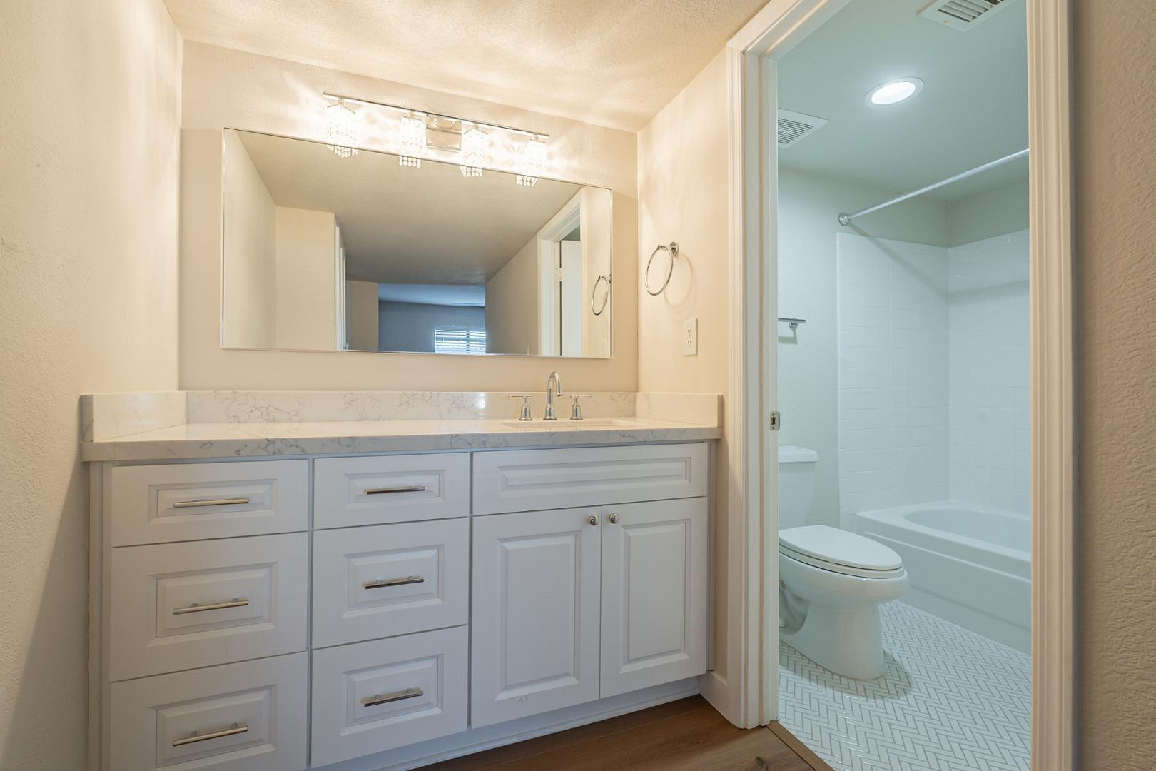 5995 N 78th Street Unit 1107