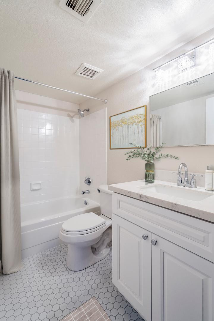 5995 N 78th Street Unit 1107