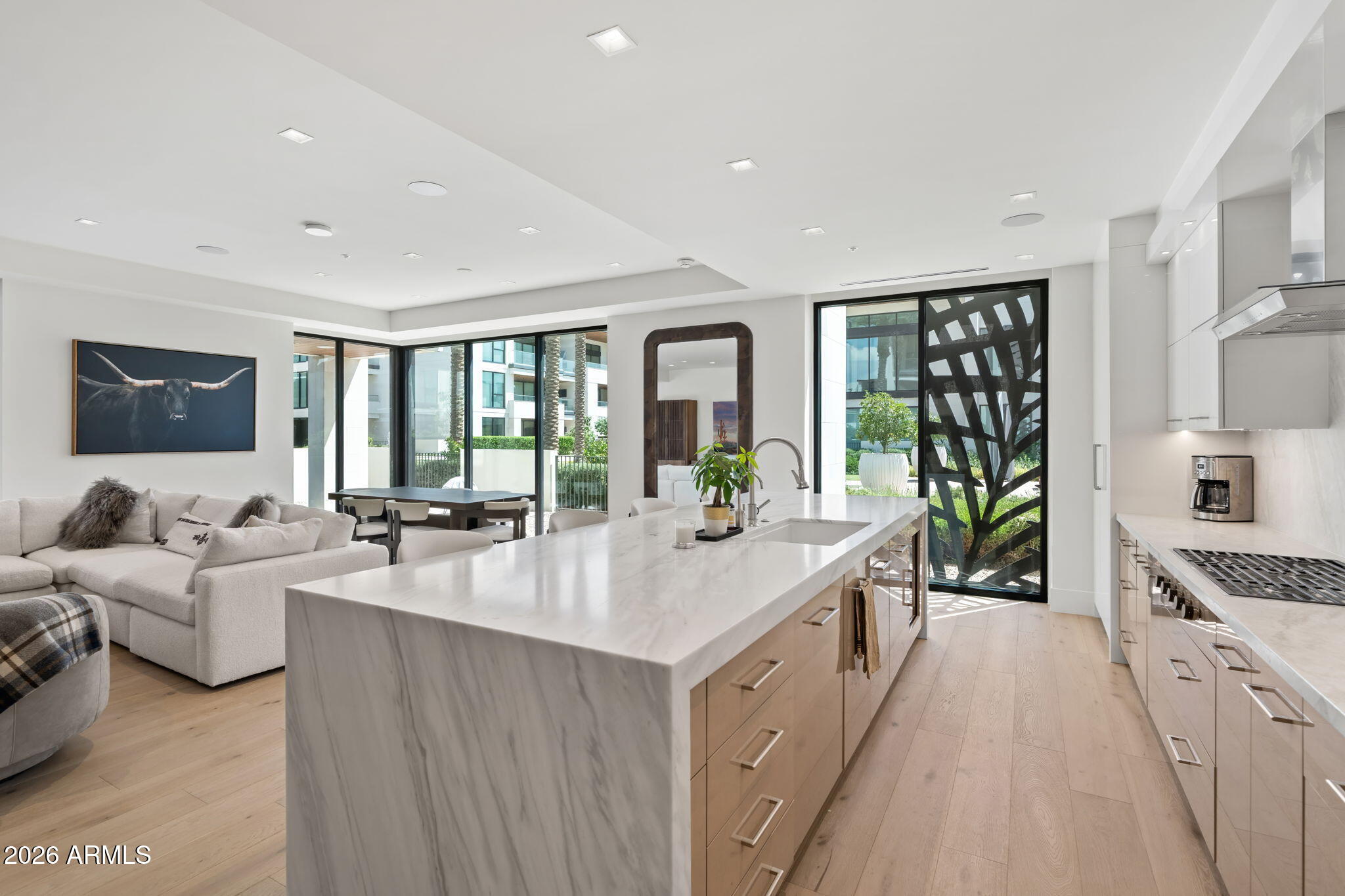 6587 N PALMERAIE Boulevard 1008