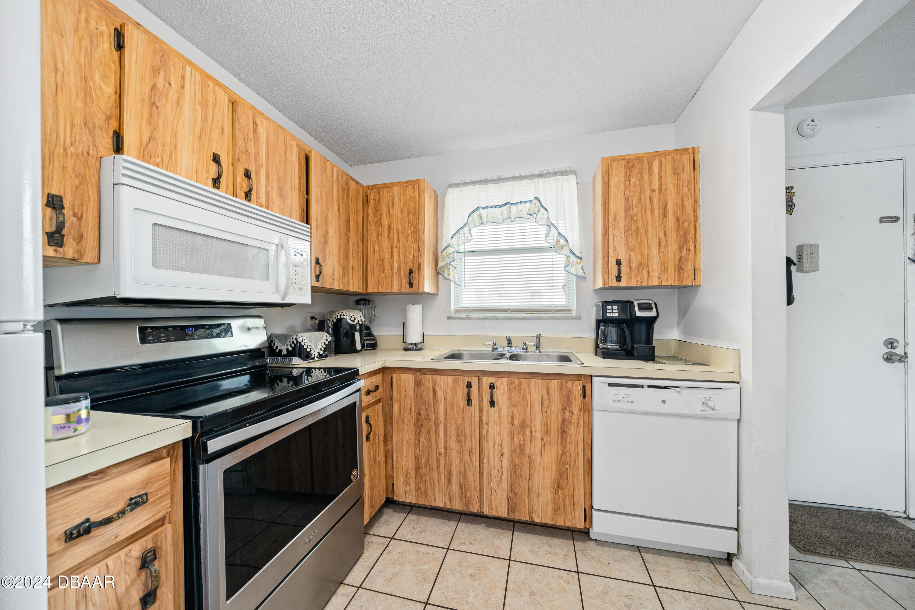 2801 N Halifax Avenue, 257