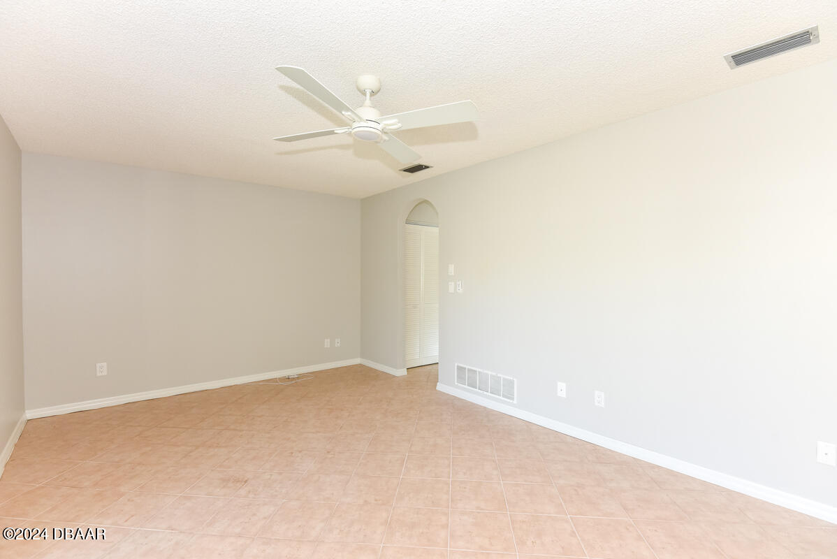 93 Dianne Drive