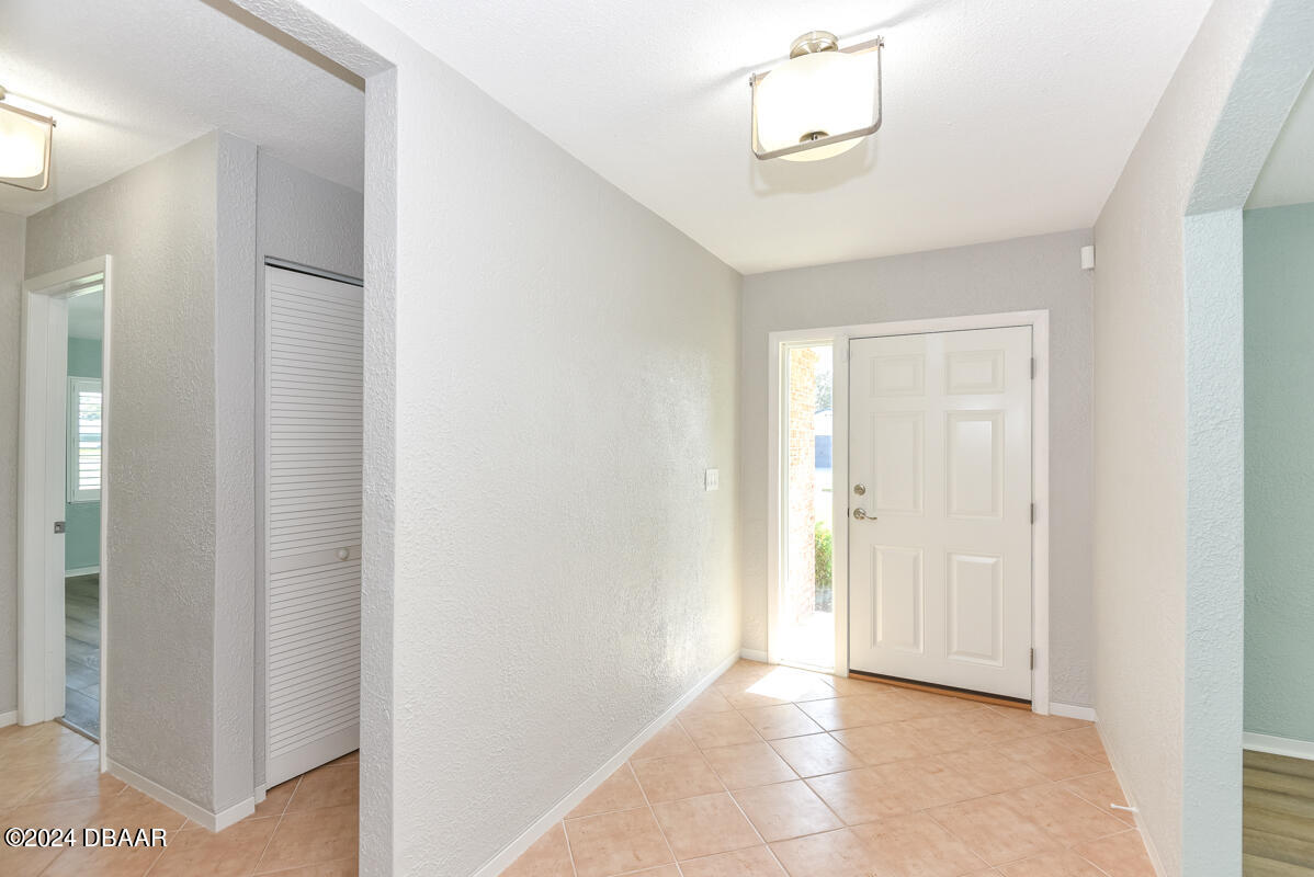 93 Dianne Drive