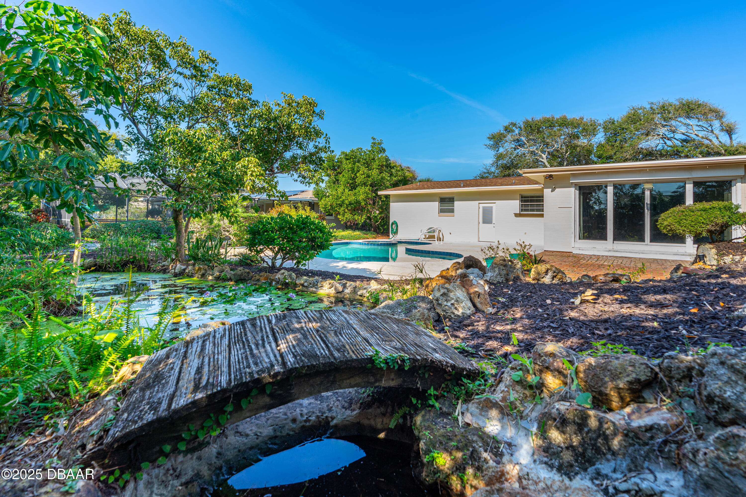 142 University Circle