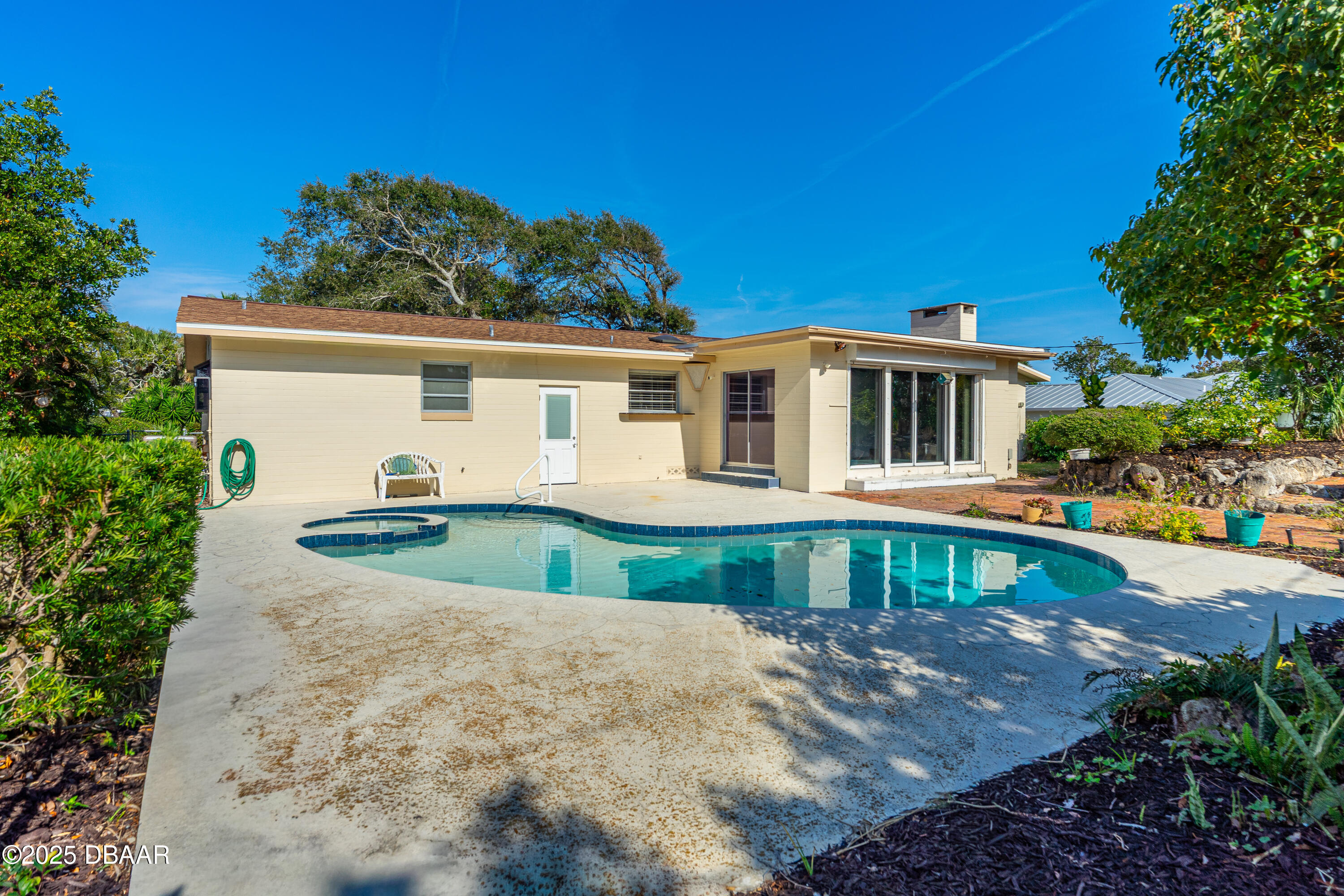 142 University Circle
