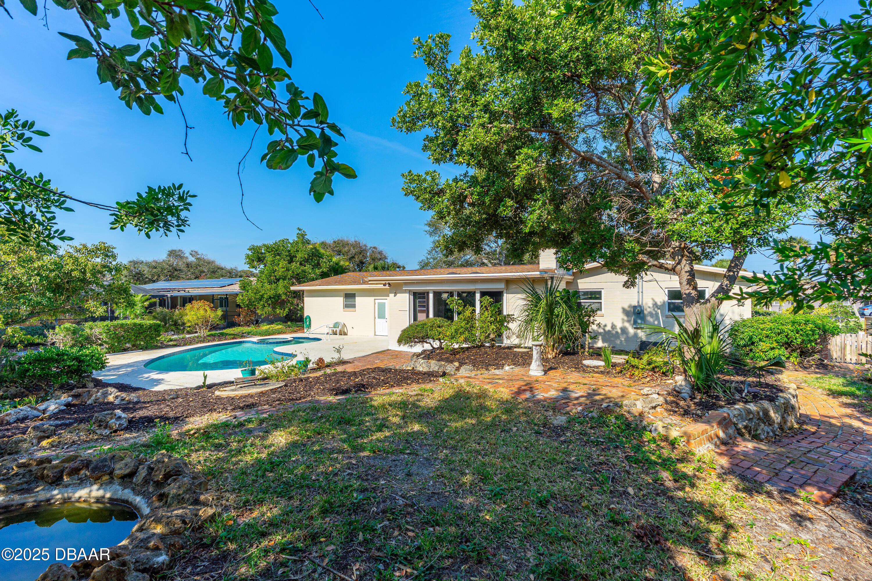 142 University Circle