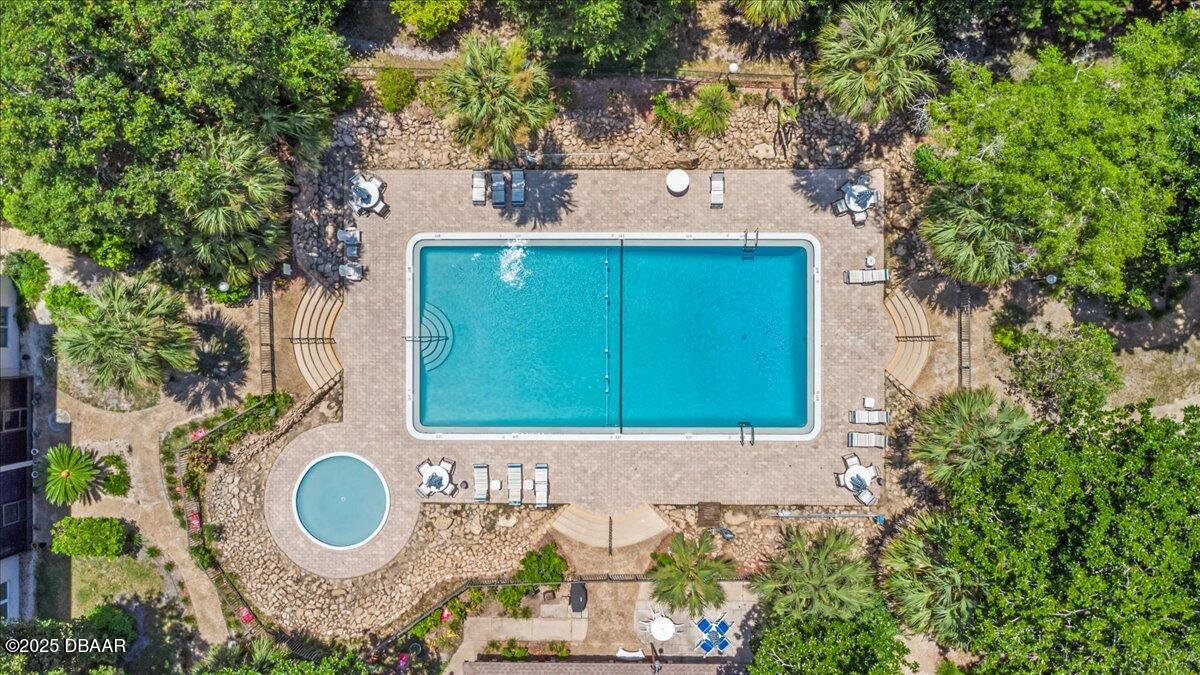 640 N Nova Road 114