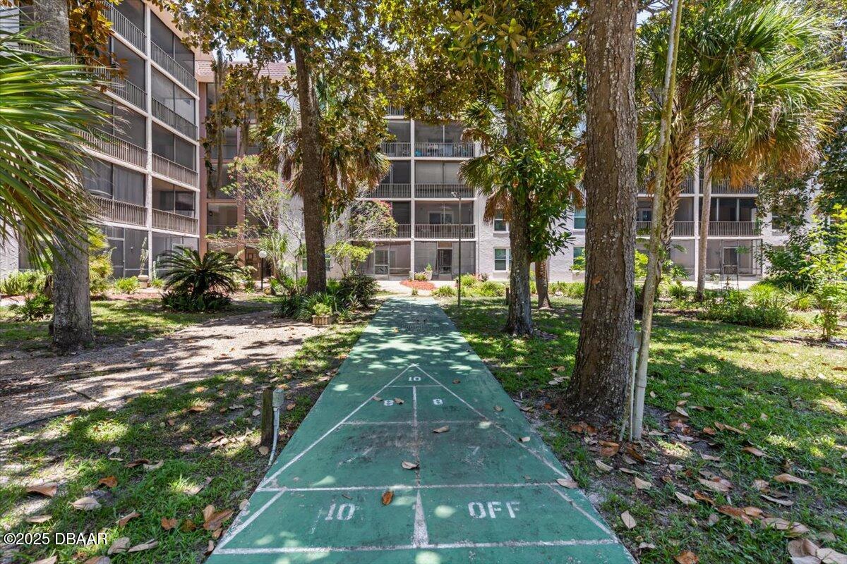 640 N Nova Road 114