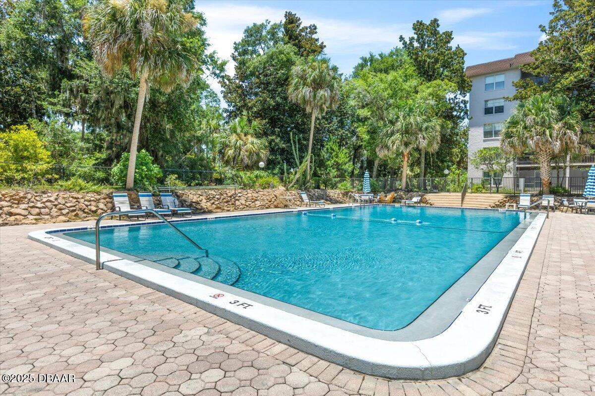 640 N Nova Road 114