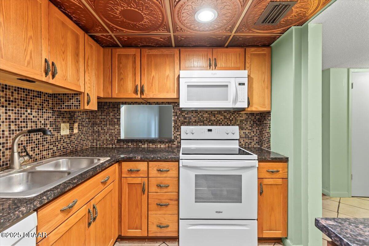 640 N Nova Road 114
