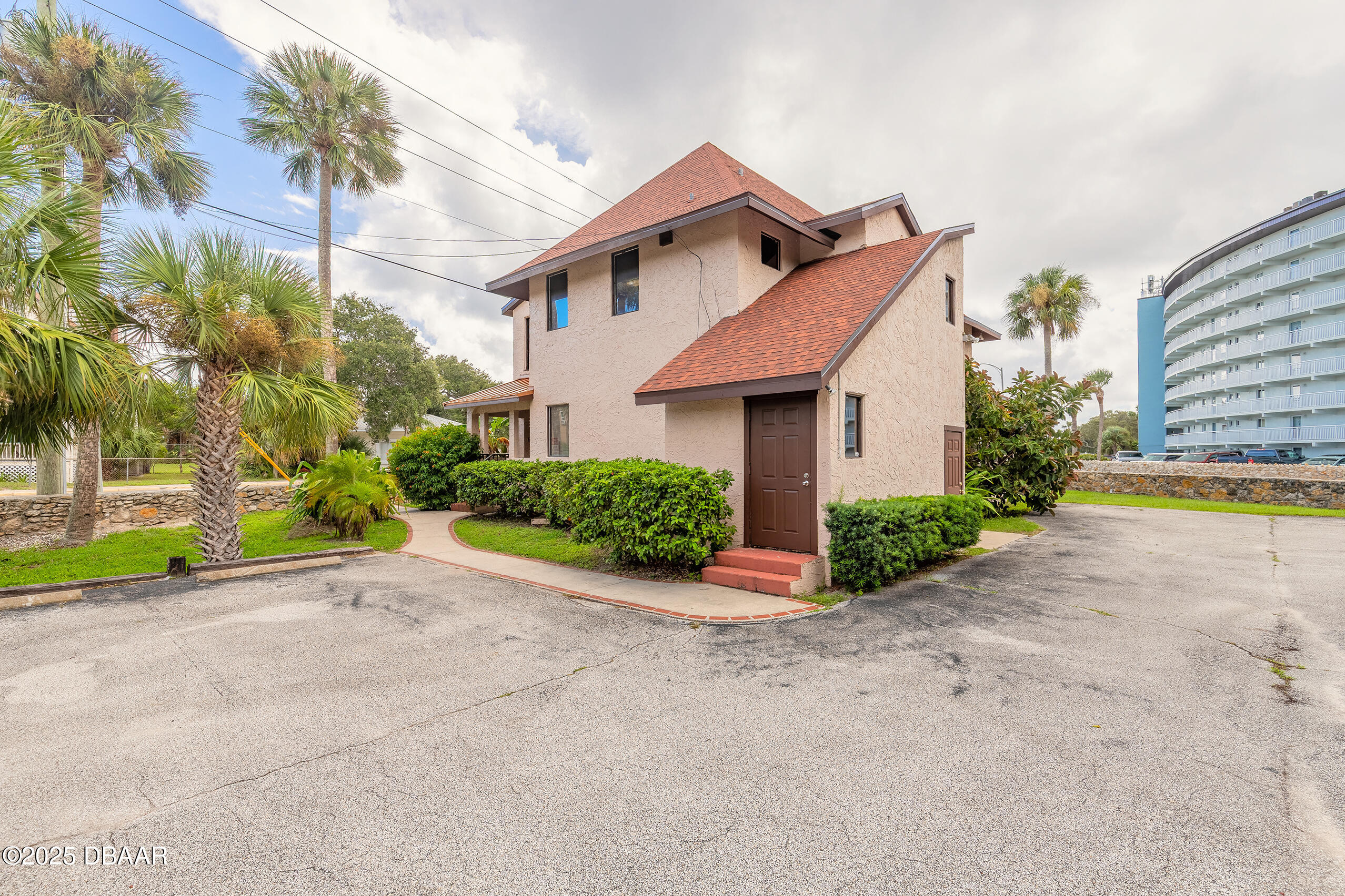 213 Silver Beach Avenue