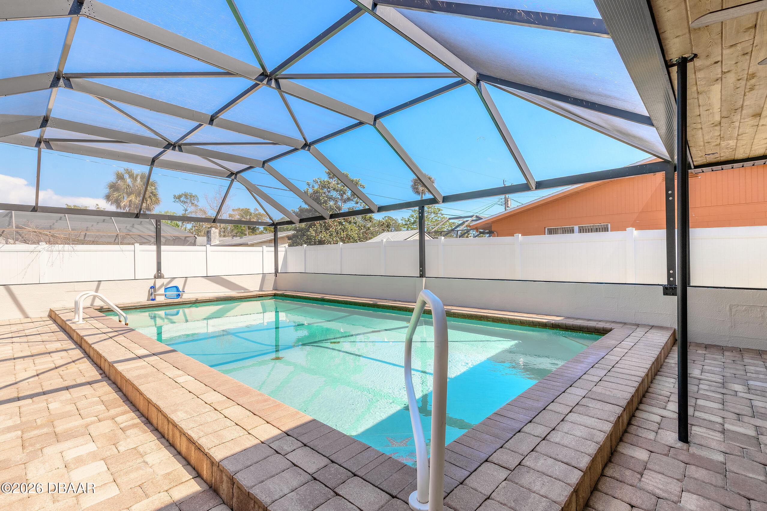 1209 Sunland Road