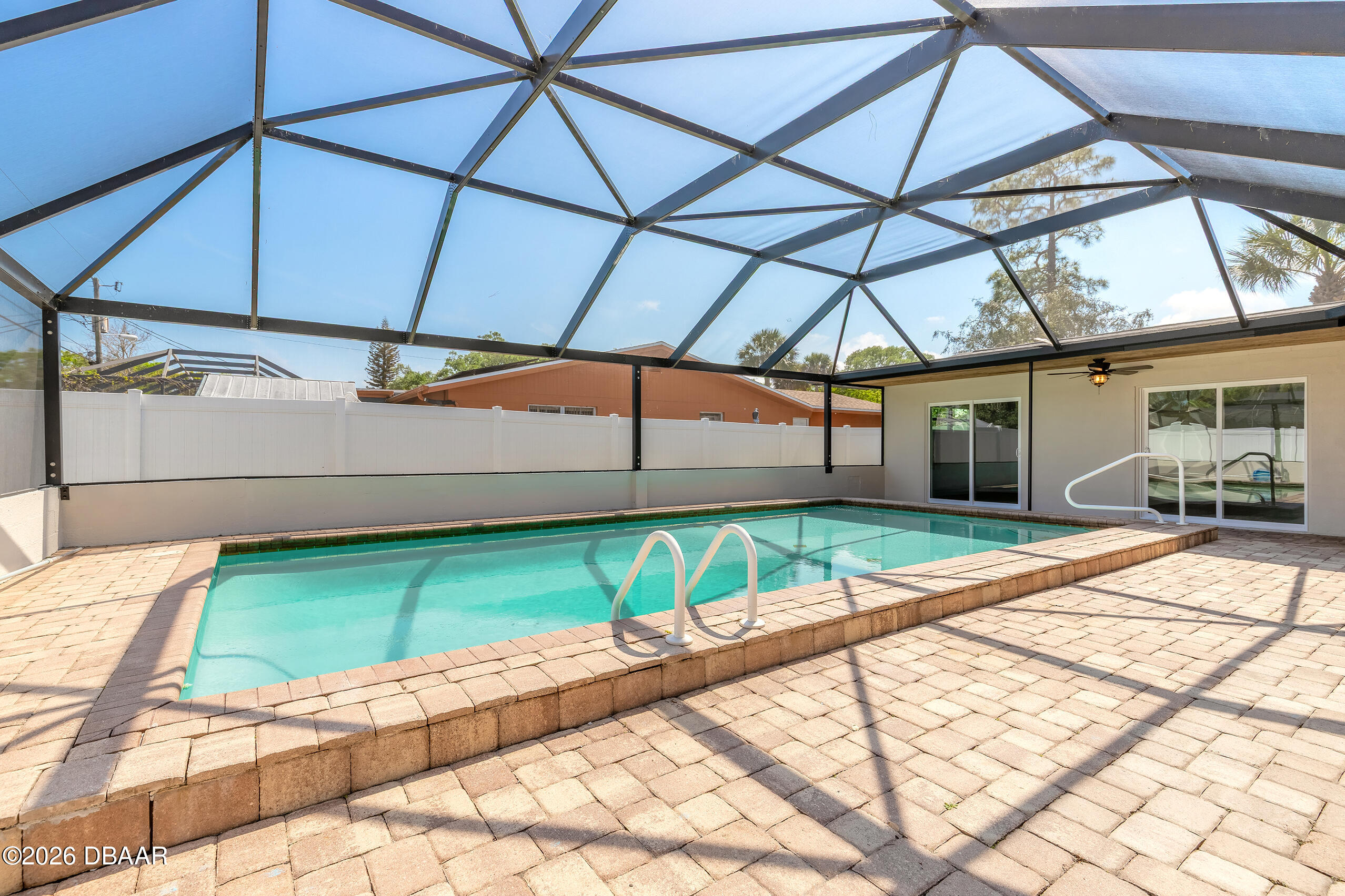 1209 Sunland Road