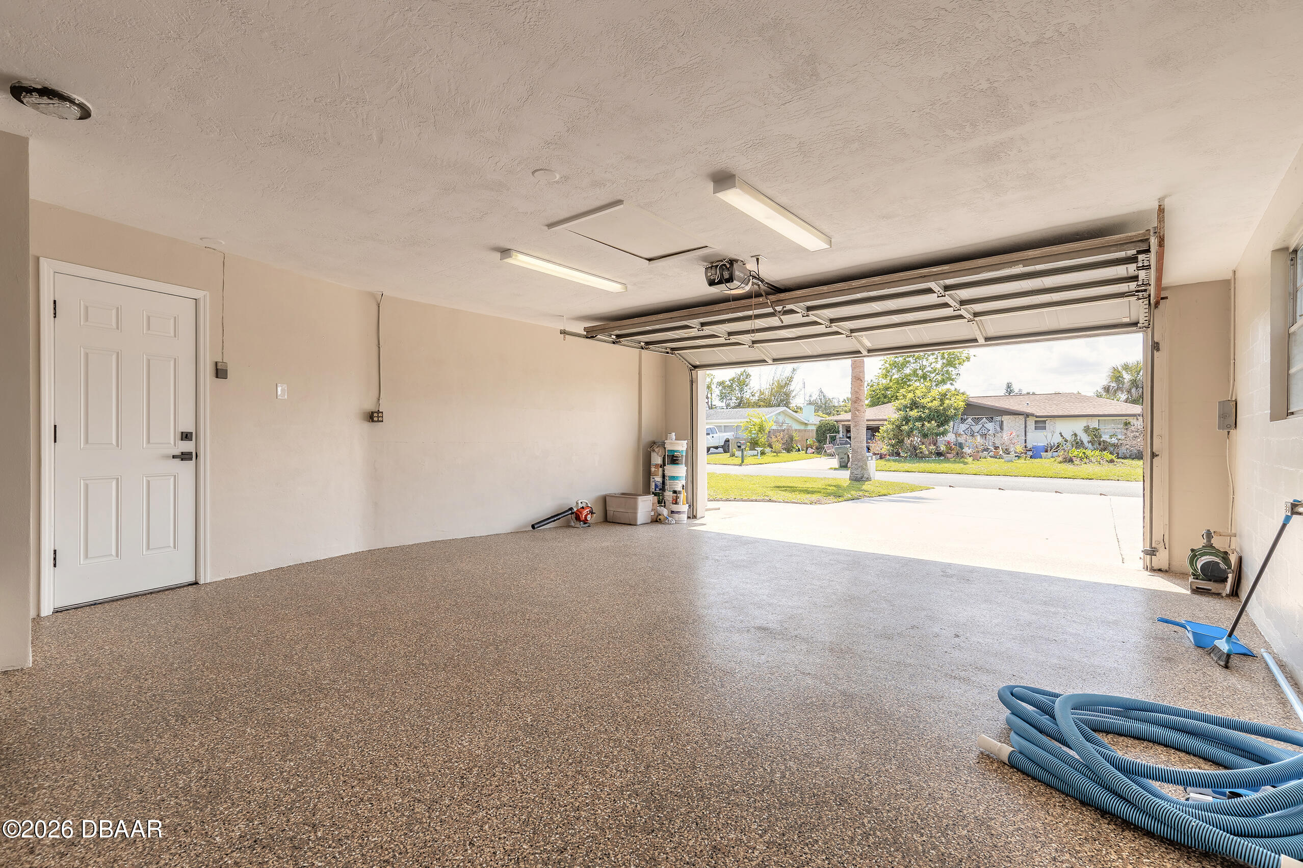1209 Sunland Road