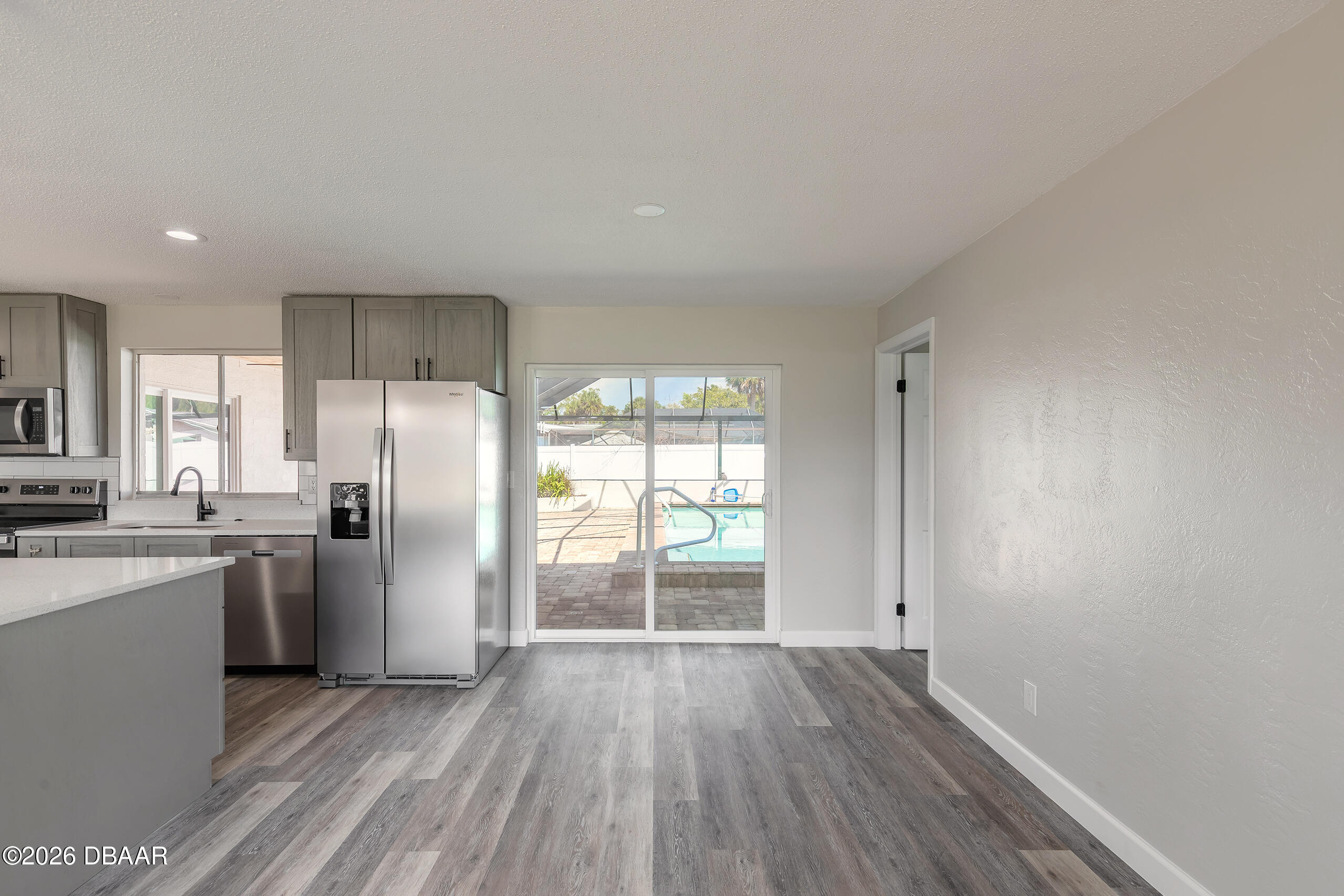 1209 Sunland Road