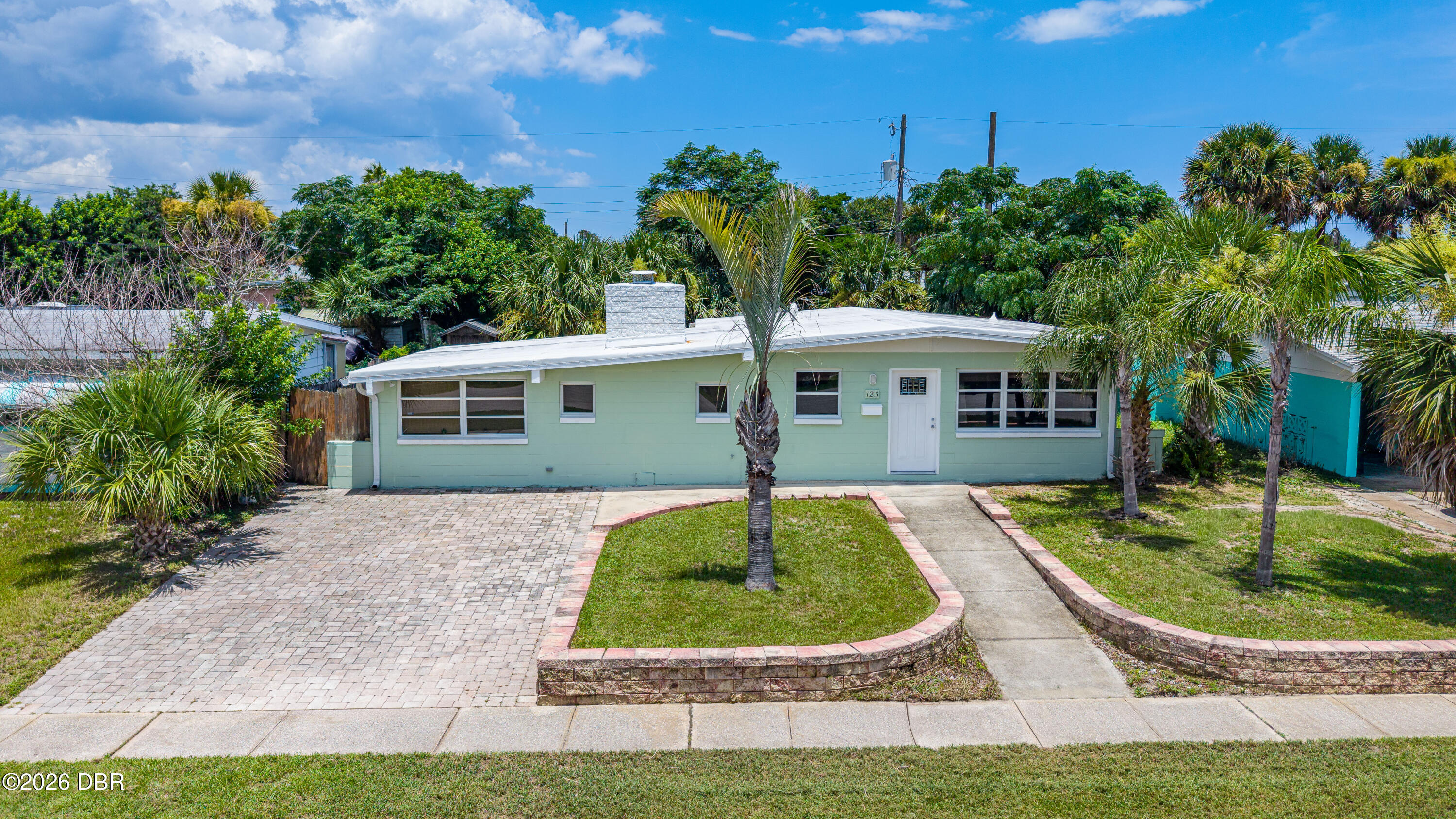 123 Essex Drive