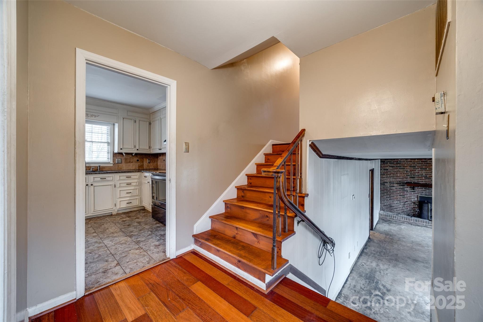8106 Sidras Court