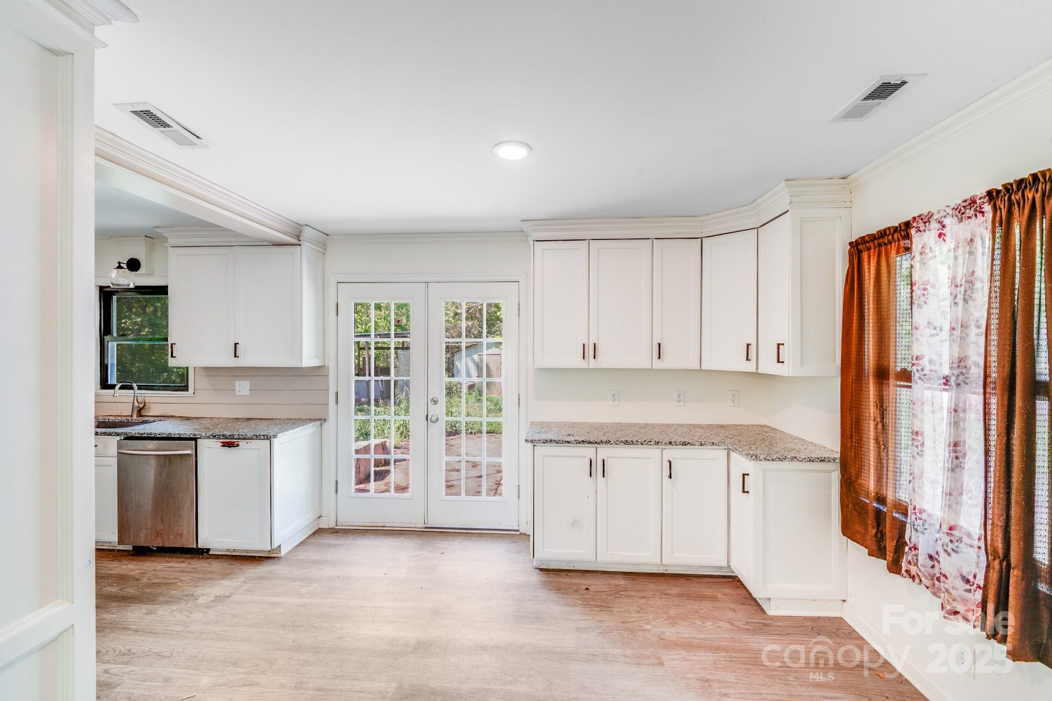 4915 Huntington Farm Road