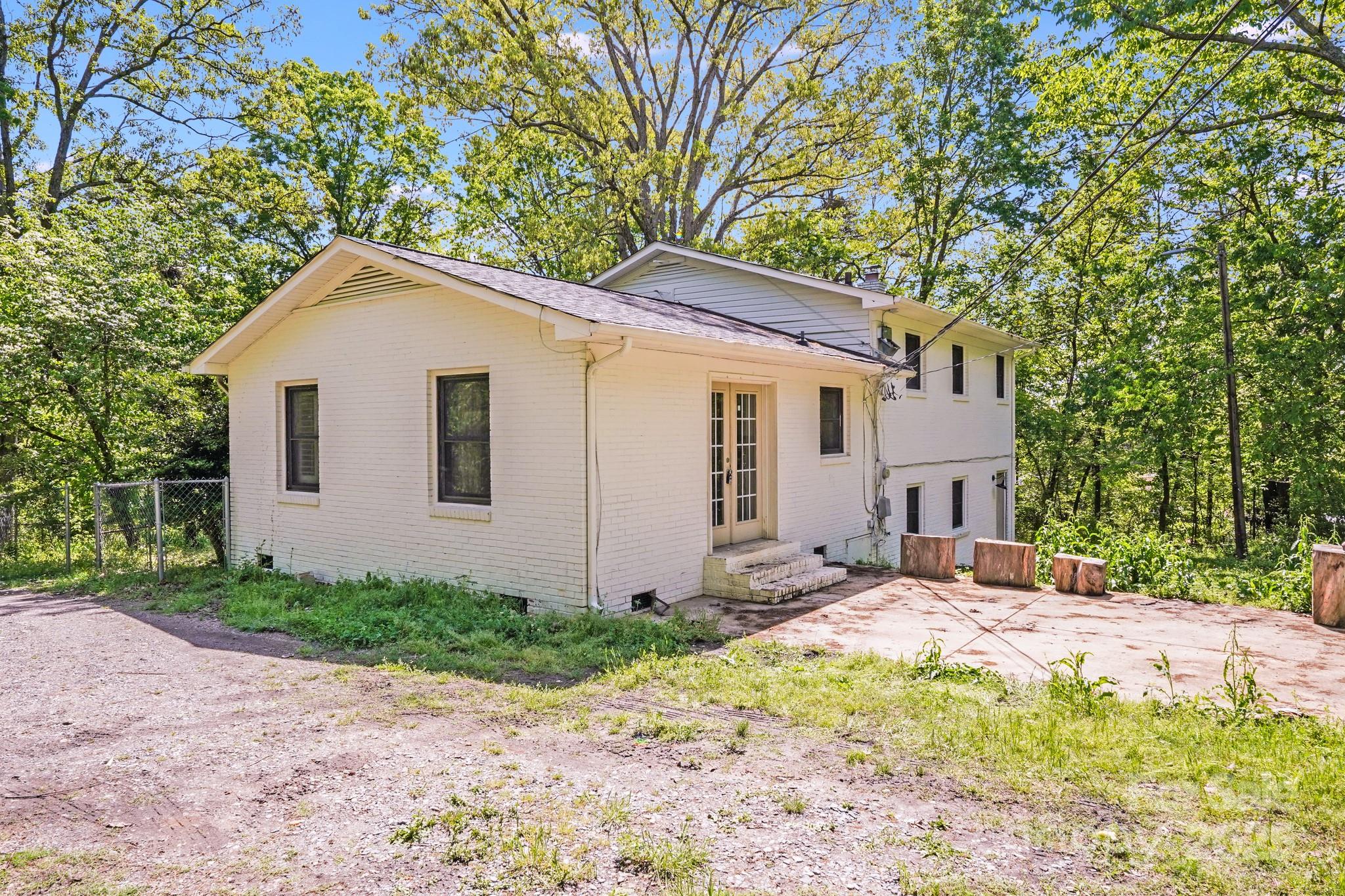 4915 Huntington Farm Road