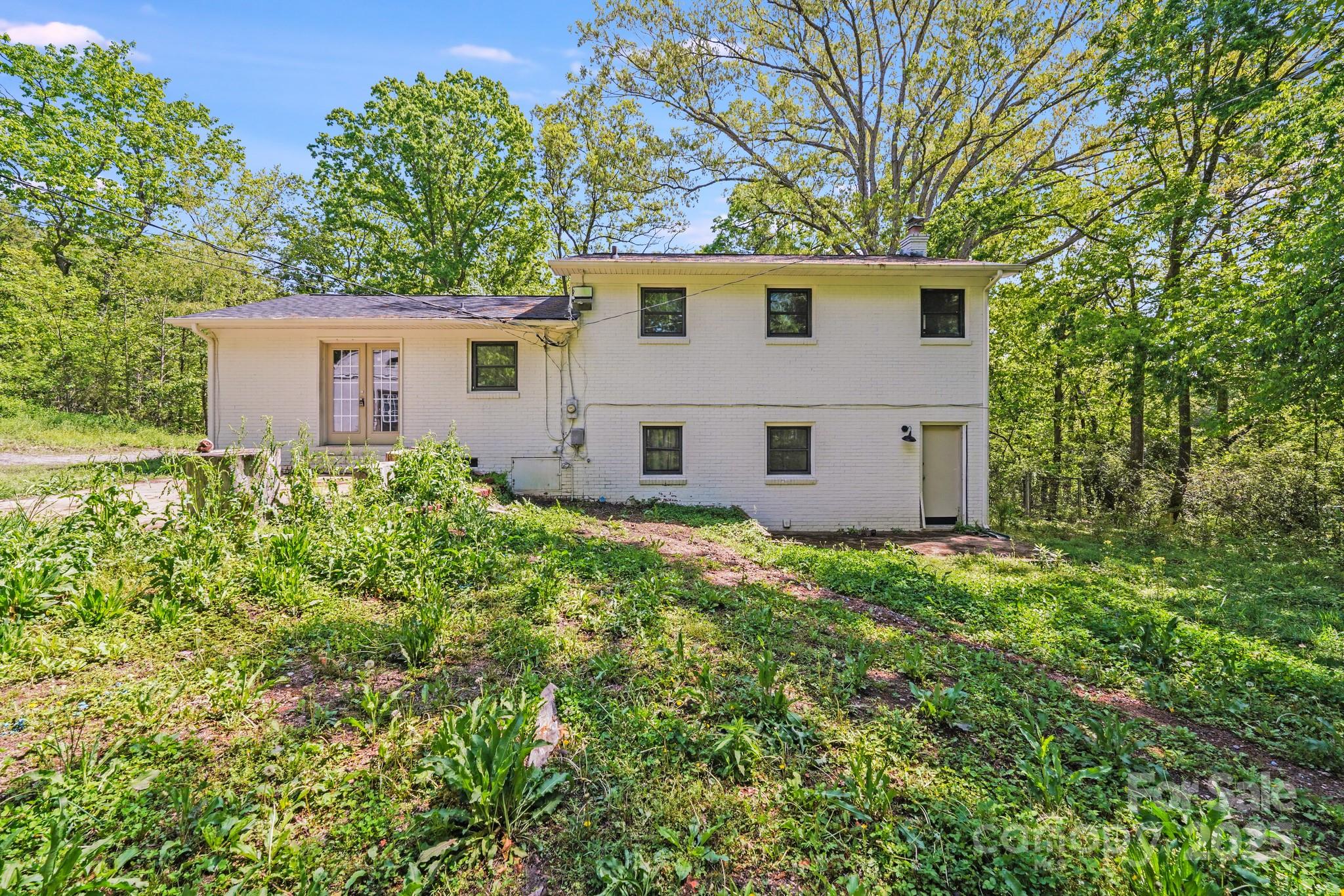 4915 Huntington Farm Road