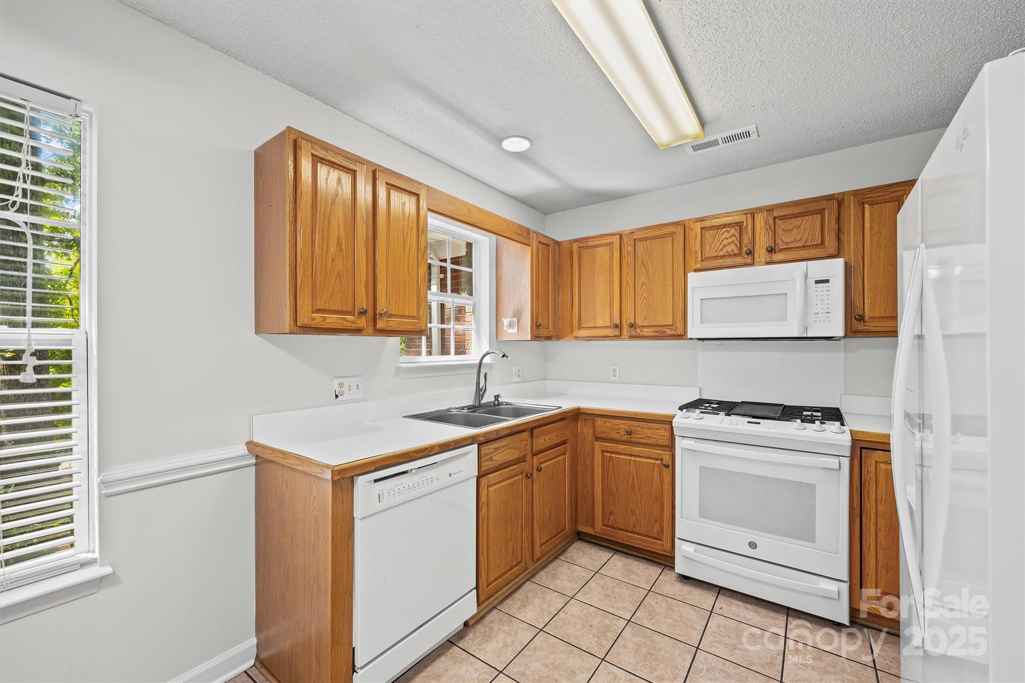 15901 Lawyers Road