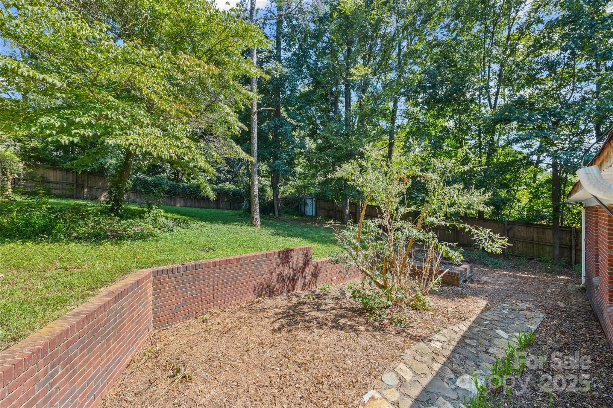 15901 Lawyers Road
