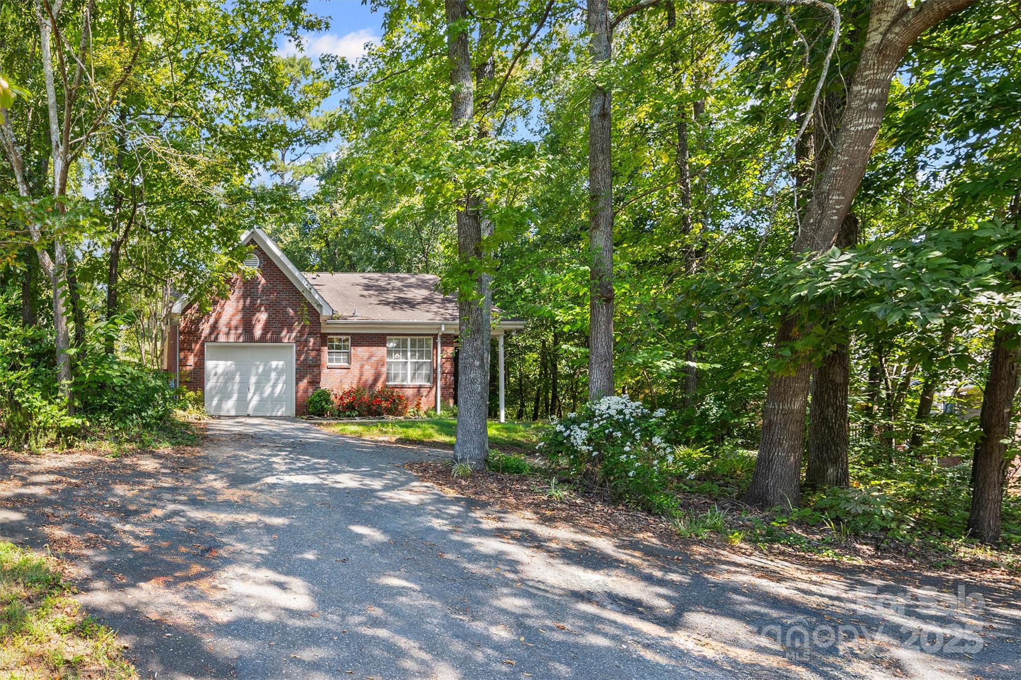15901 Lawyers Road