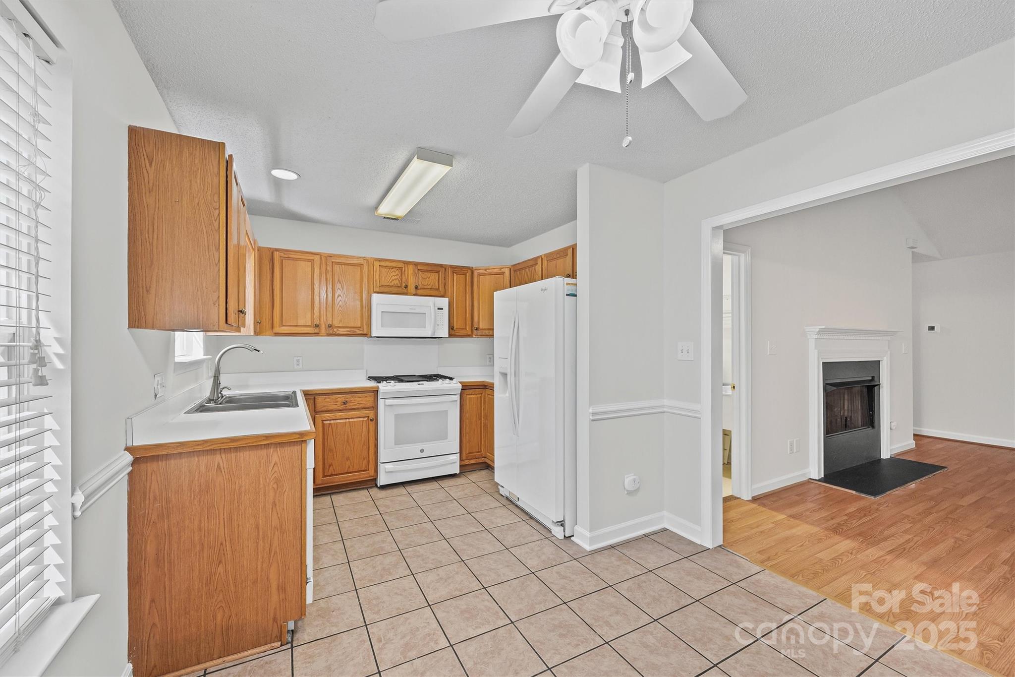15901 Lawyers Road