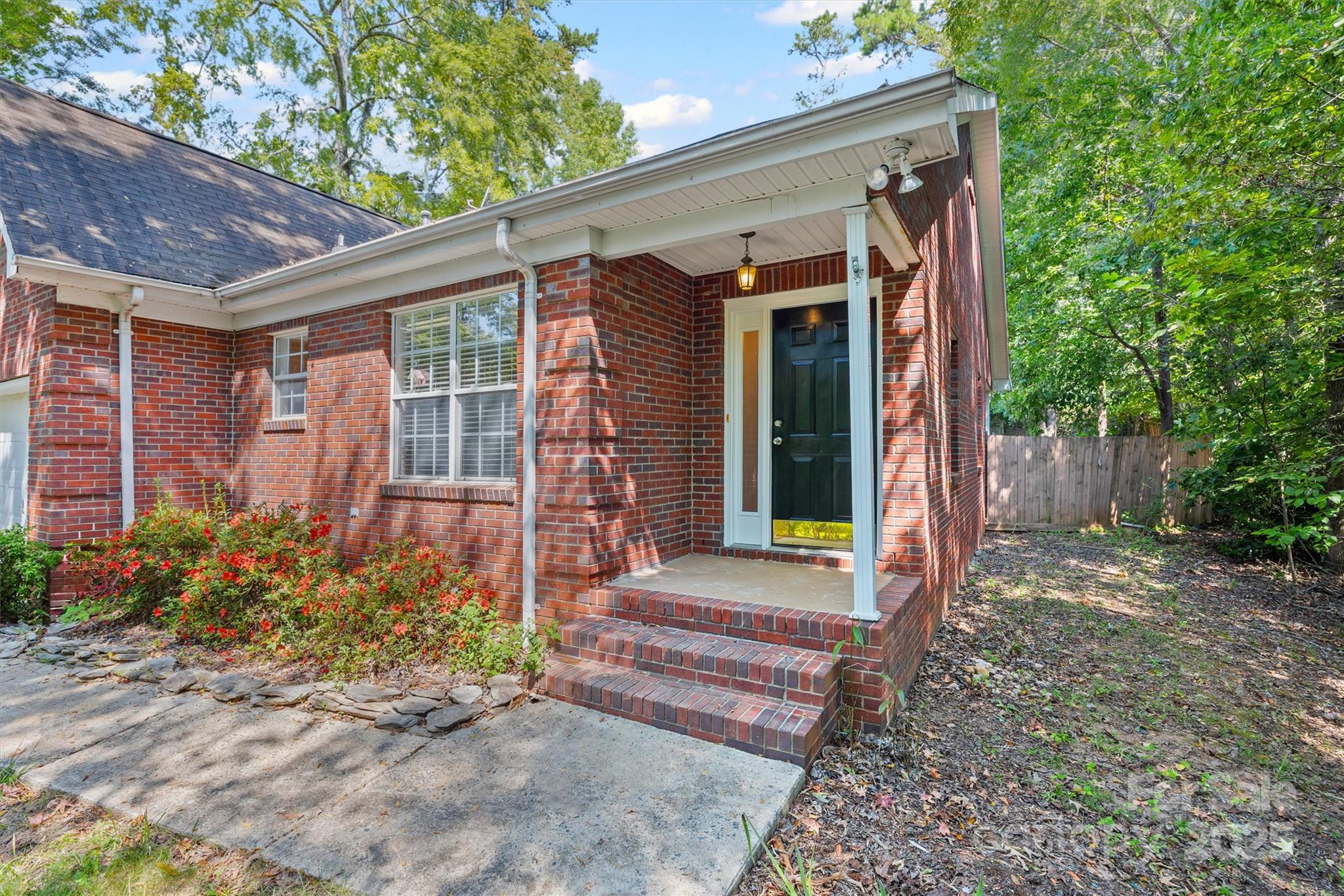 15901 Lawyers Road
