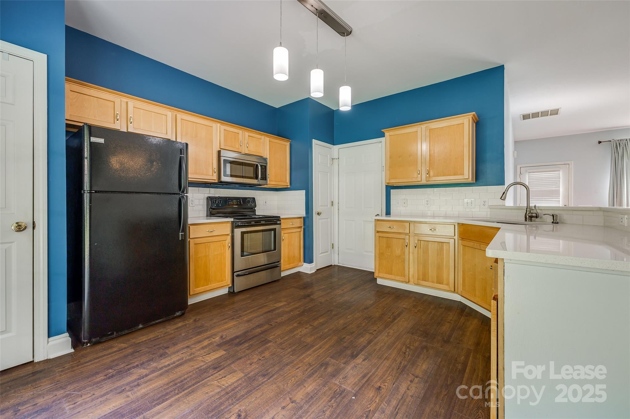 2406 Sawyer Drive