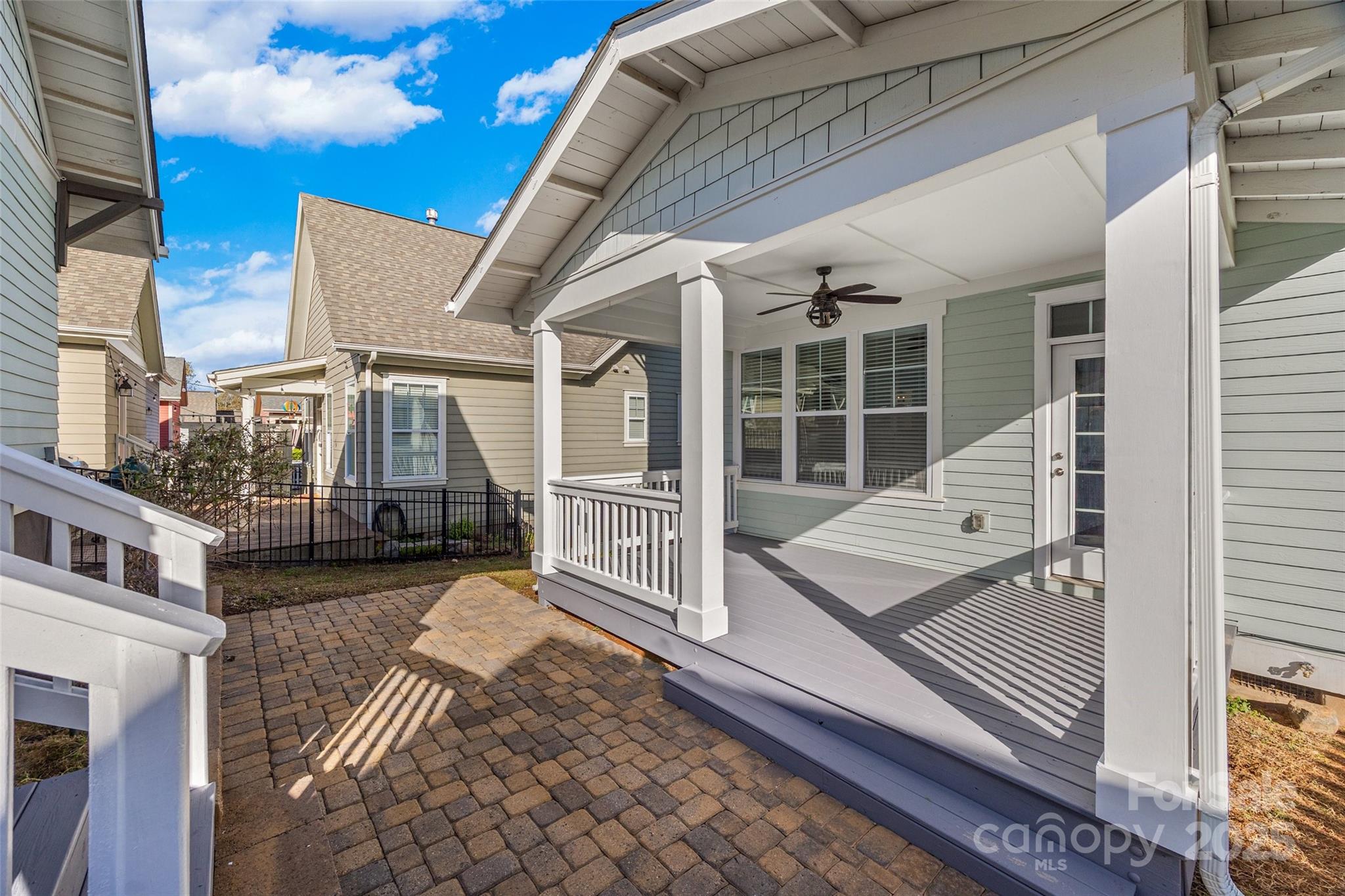 958 Herrons Ferry Road