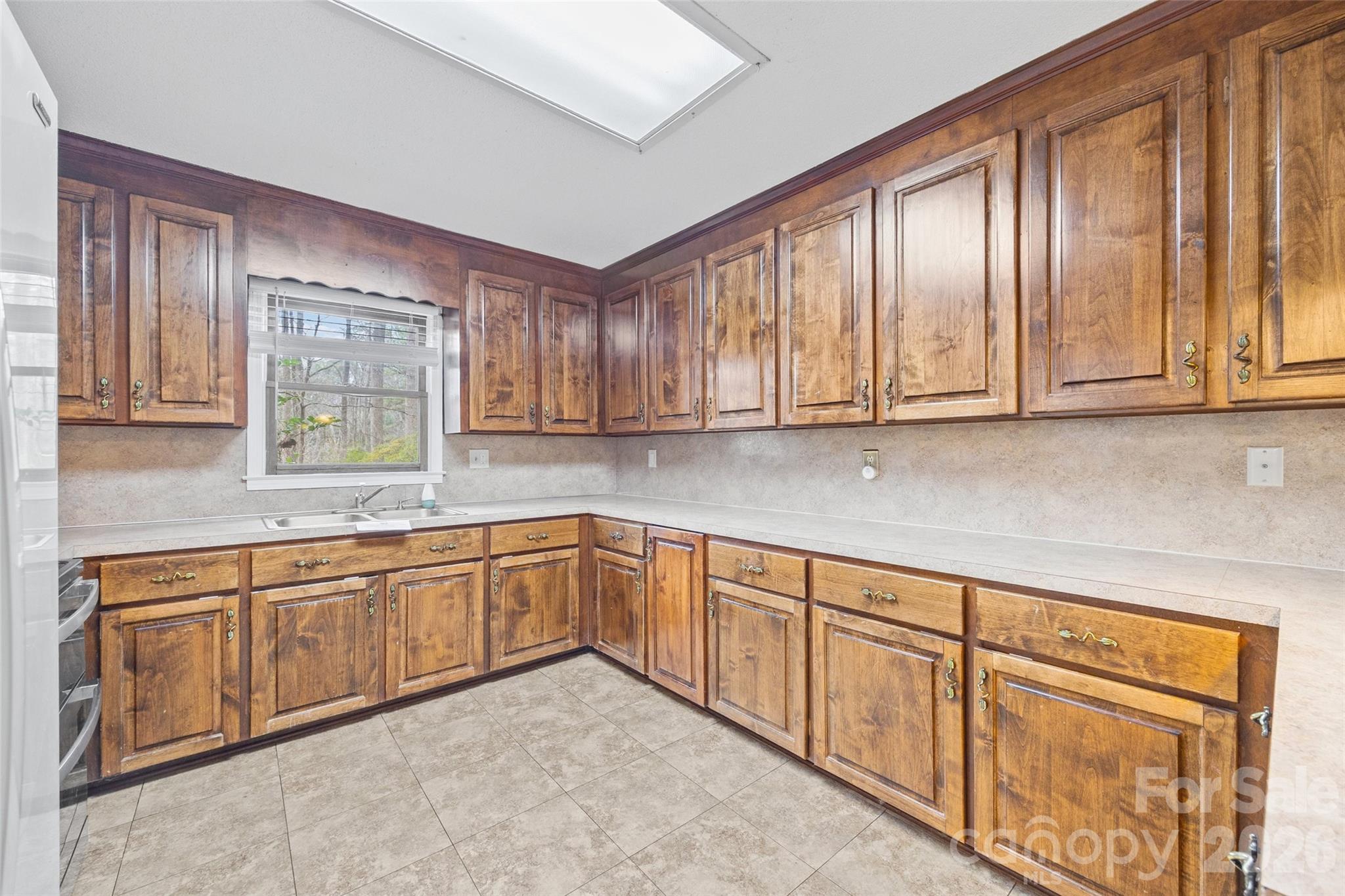 2206 Canberra Drive