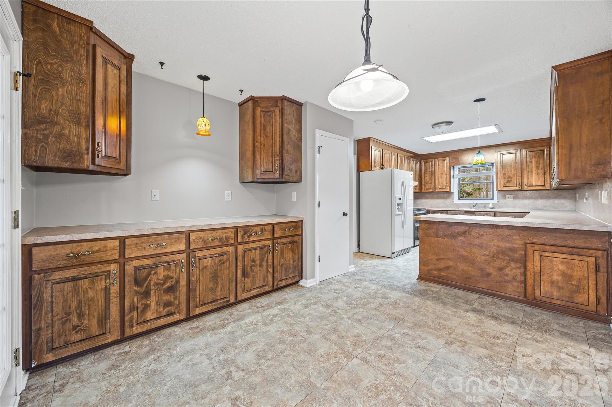 2206 Canberra Drive