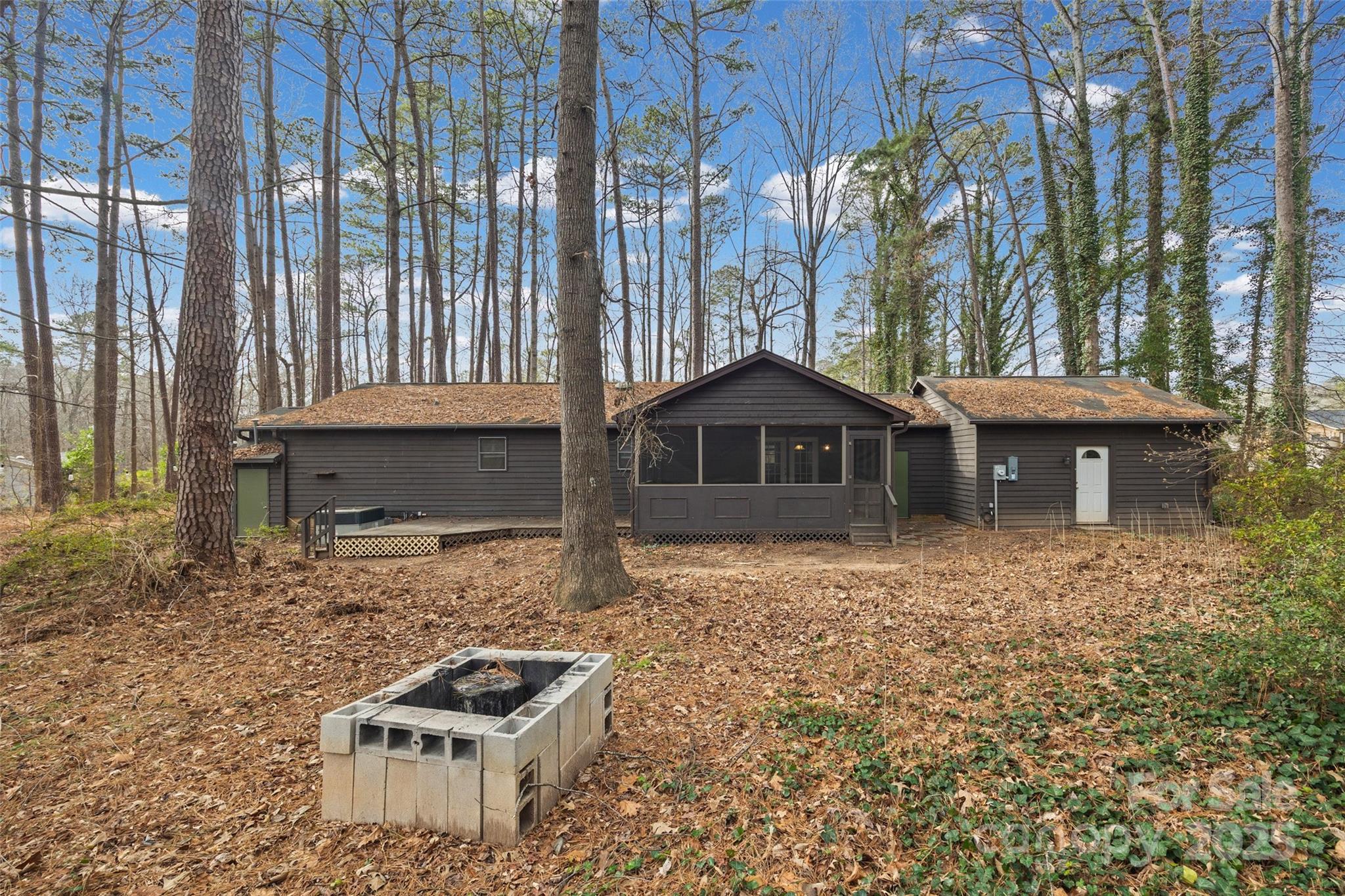 2206 Canberra Drive